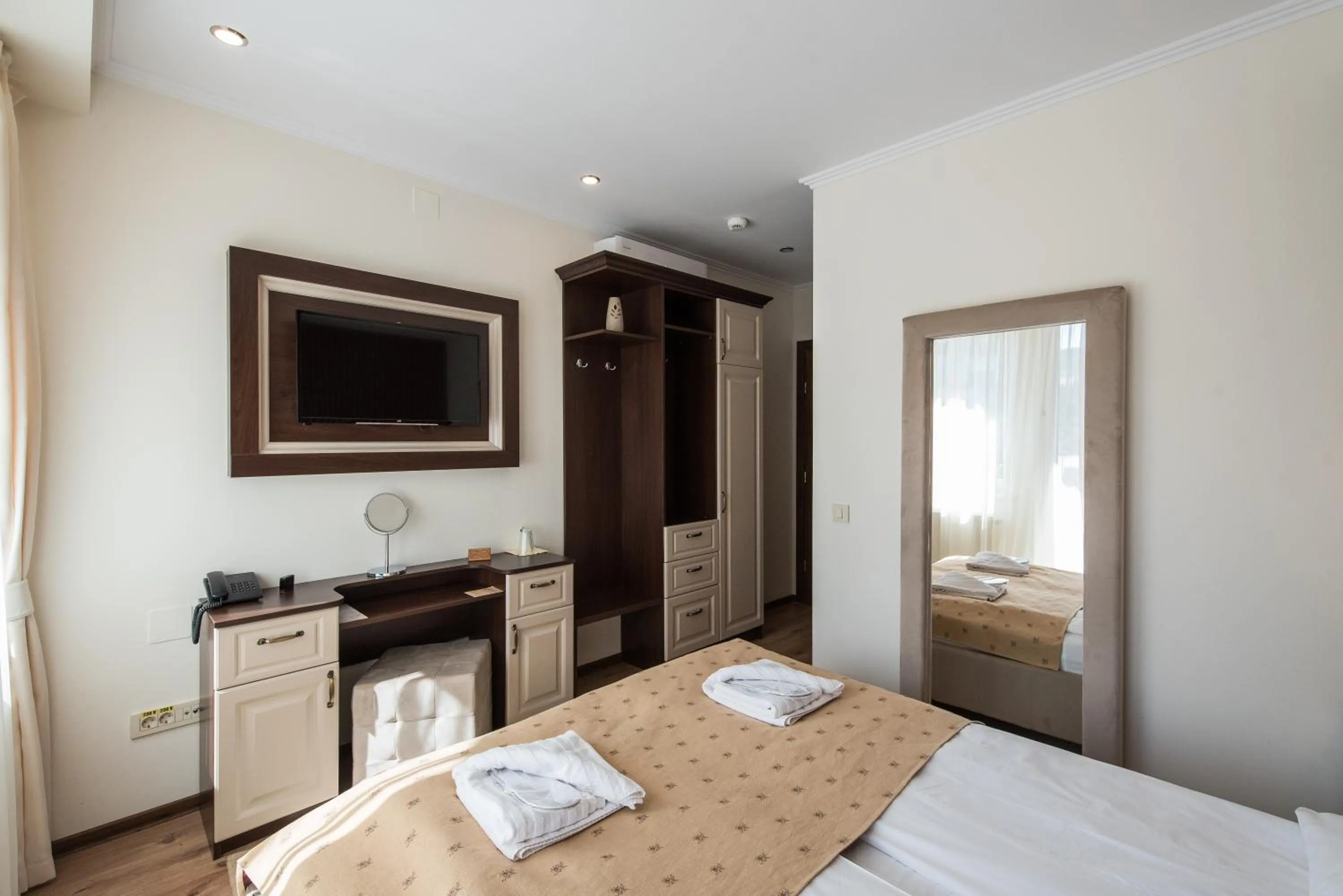 Bed in Pensiunea David