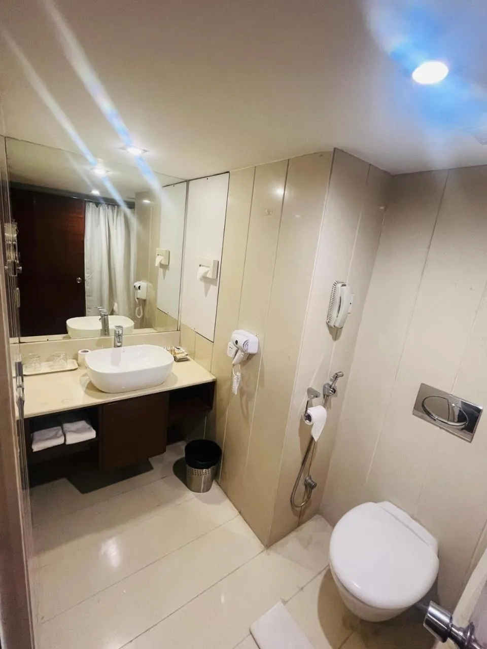 The Pride Hotel, Nagpur