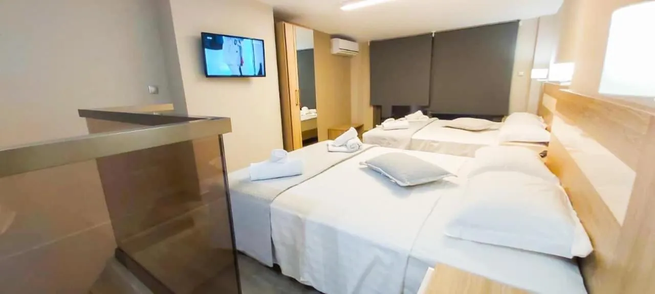 Bed in Riviera Olympus Gods