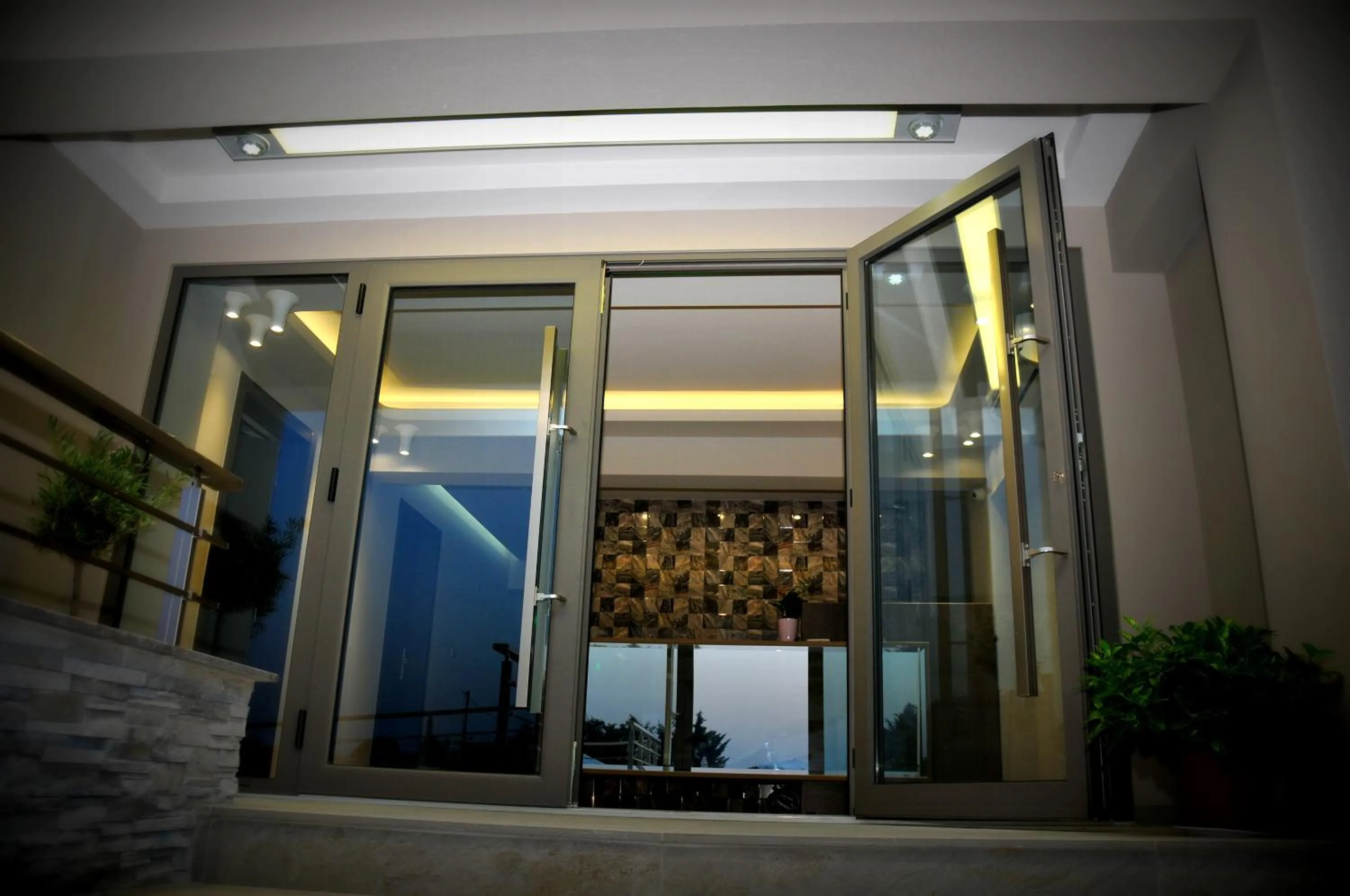 Facade/entrance in Riviera Olympus Gods