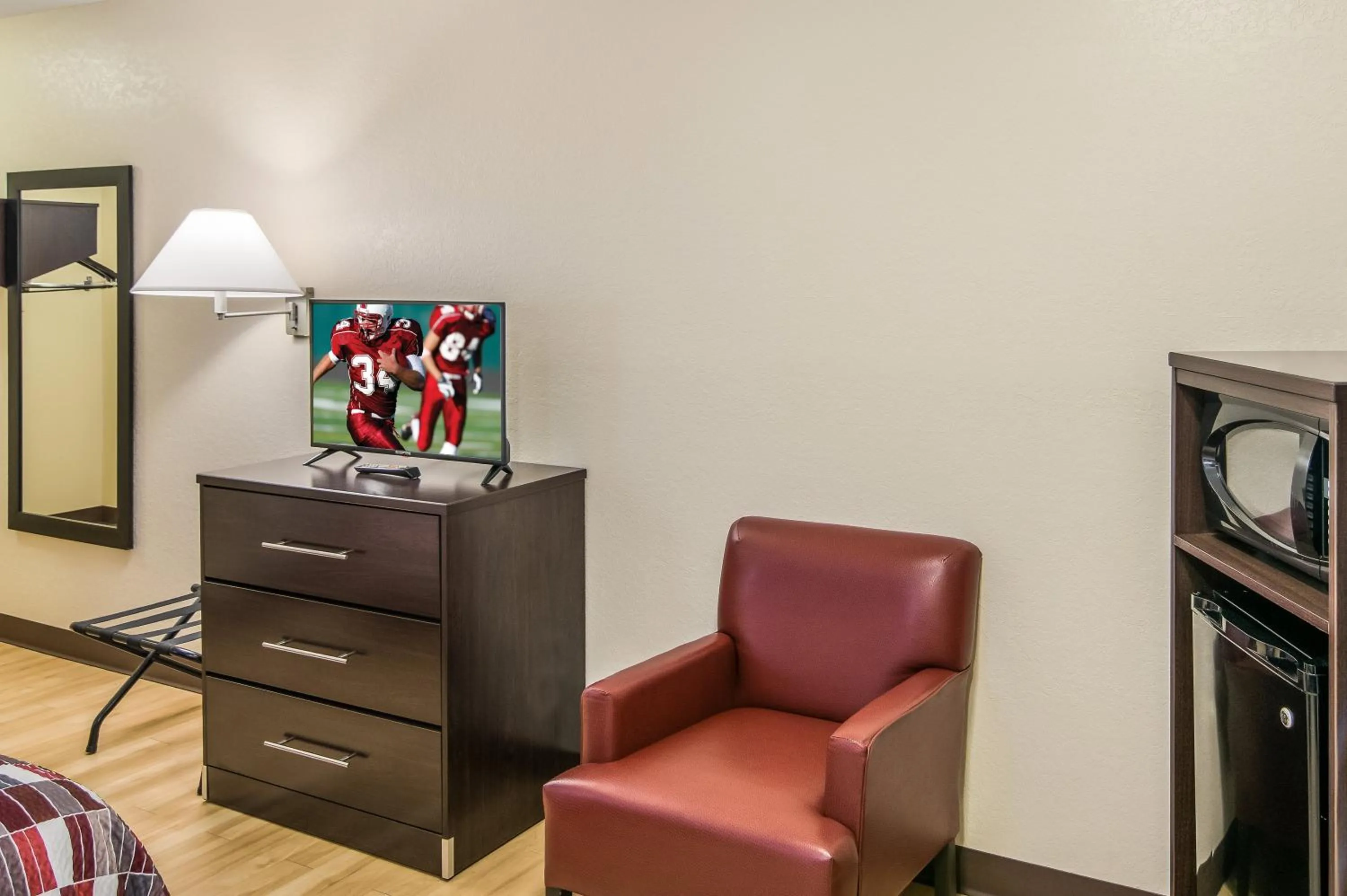 Photo of the whole room in Red Roof Inn & Suites Pensacola East - Milton