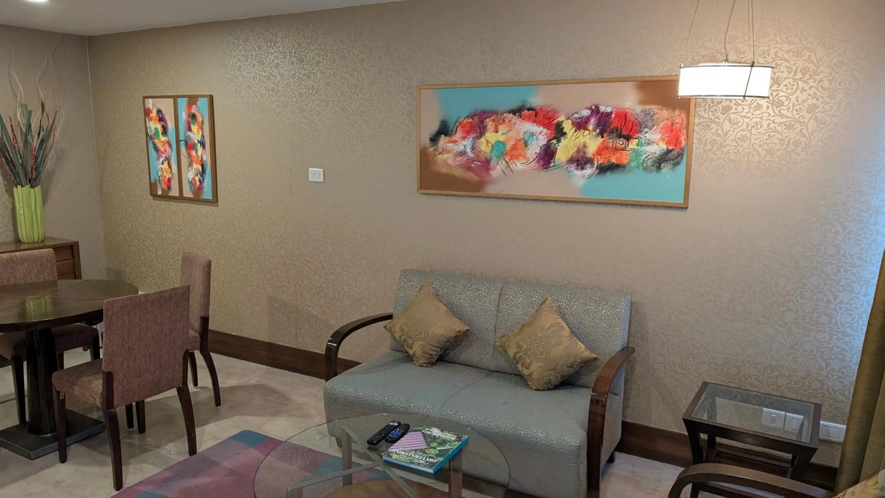 Dining area in Pride Hotel, Chennai