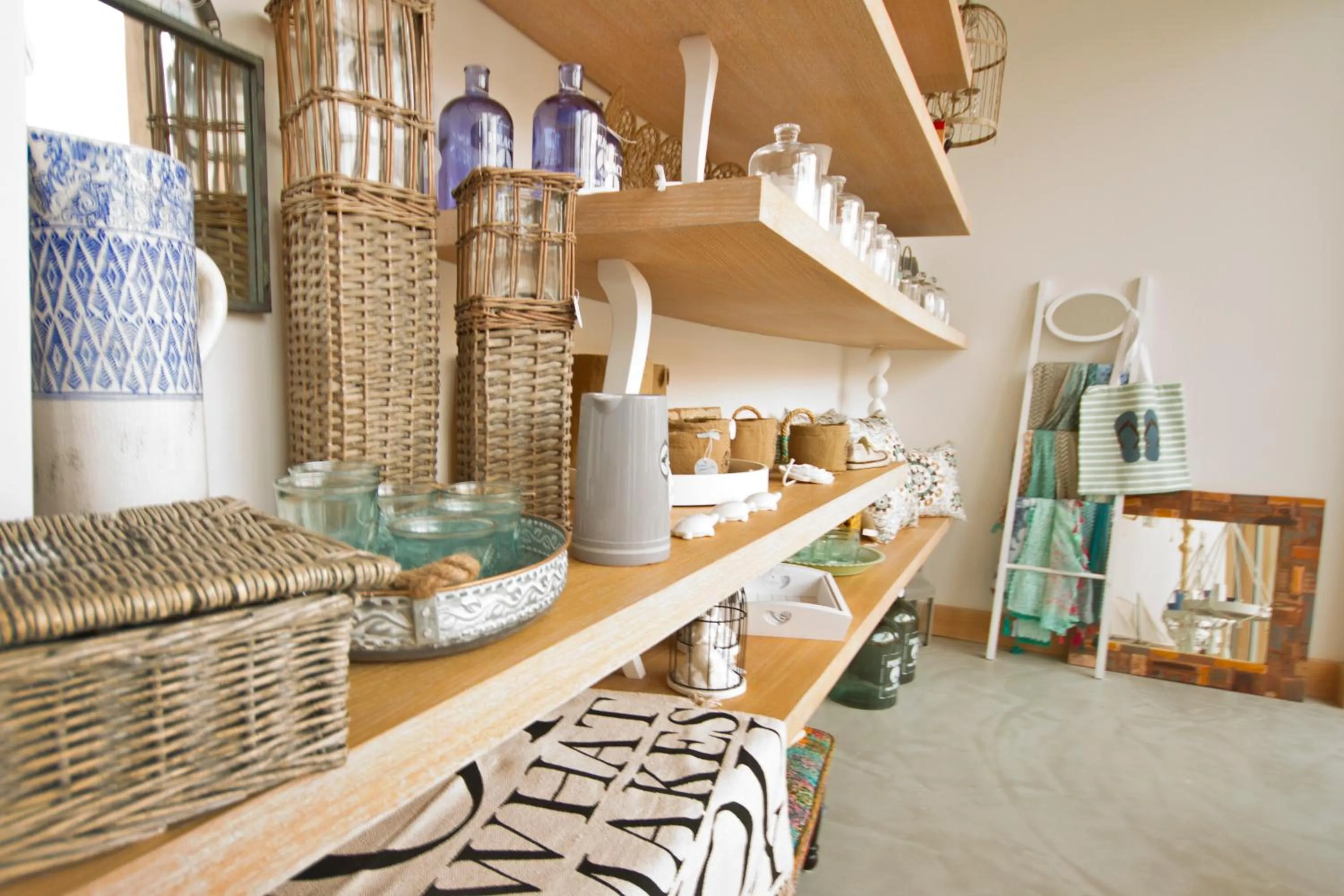 On-site shops in Aelia Wellness Retreat