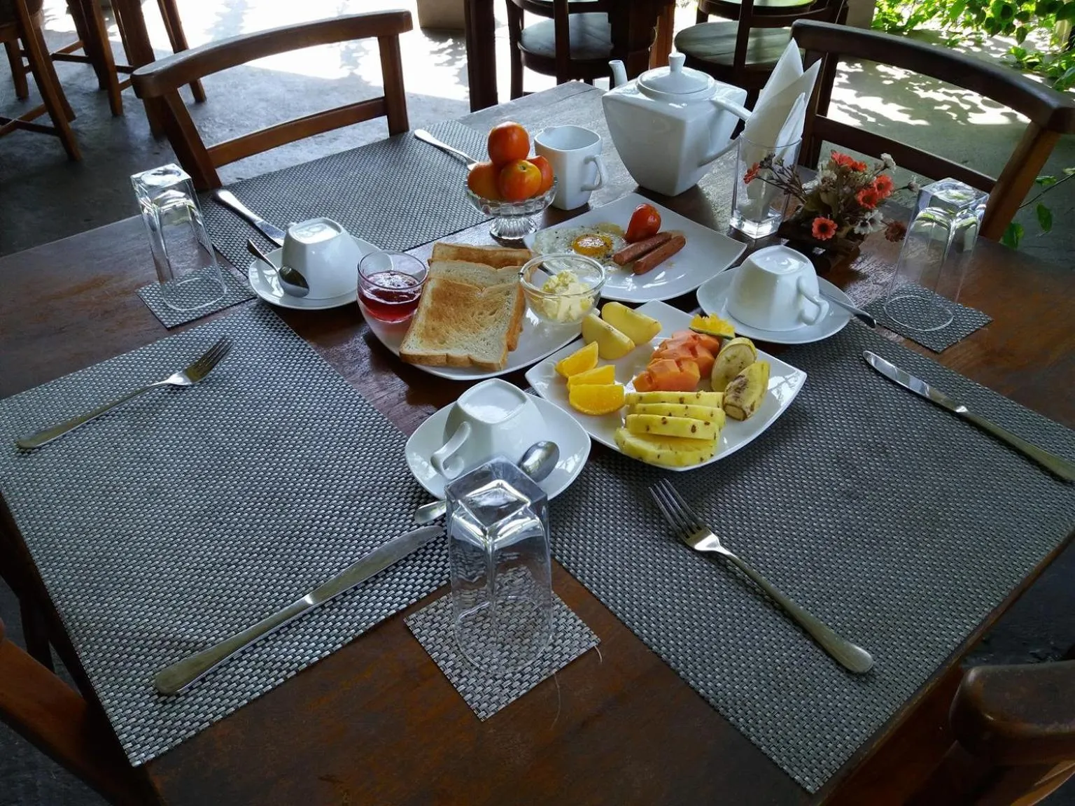 Restaurant/places to eat in Hantara Udawalawa