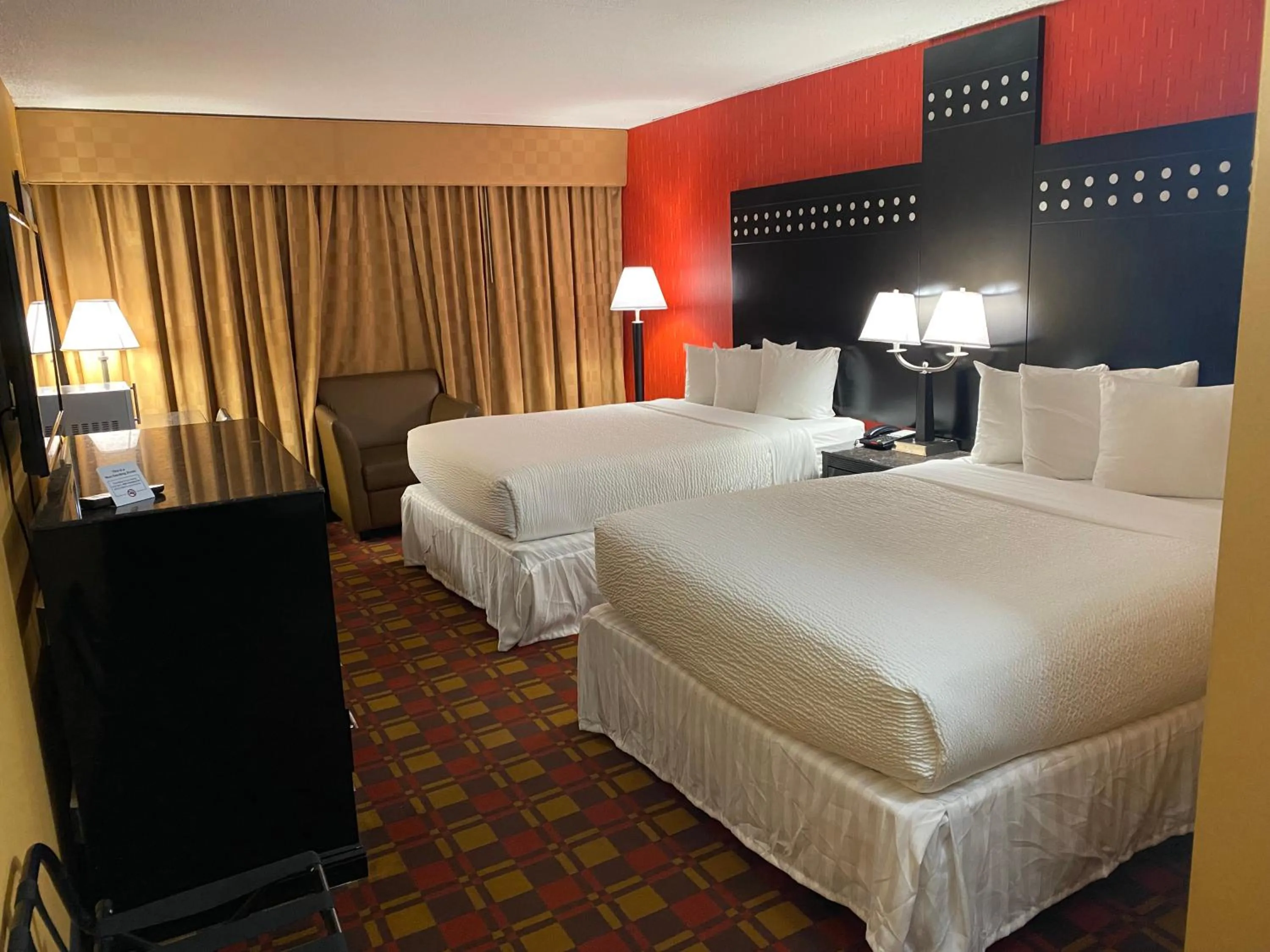Bedroom, Bed in Ramada by Wyndham Rochelle Park Near Paramus