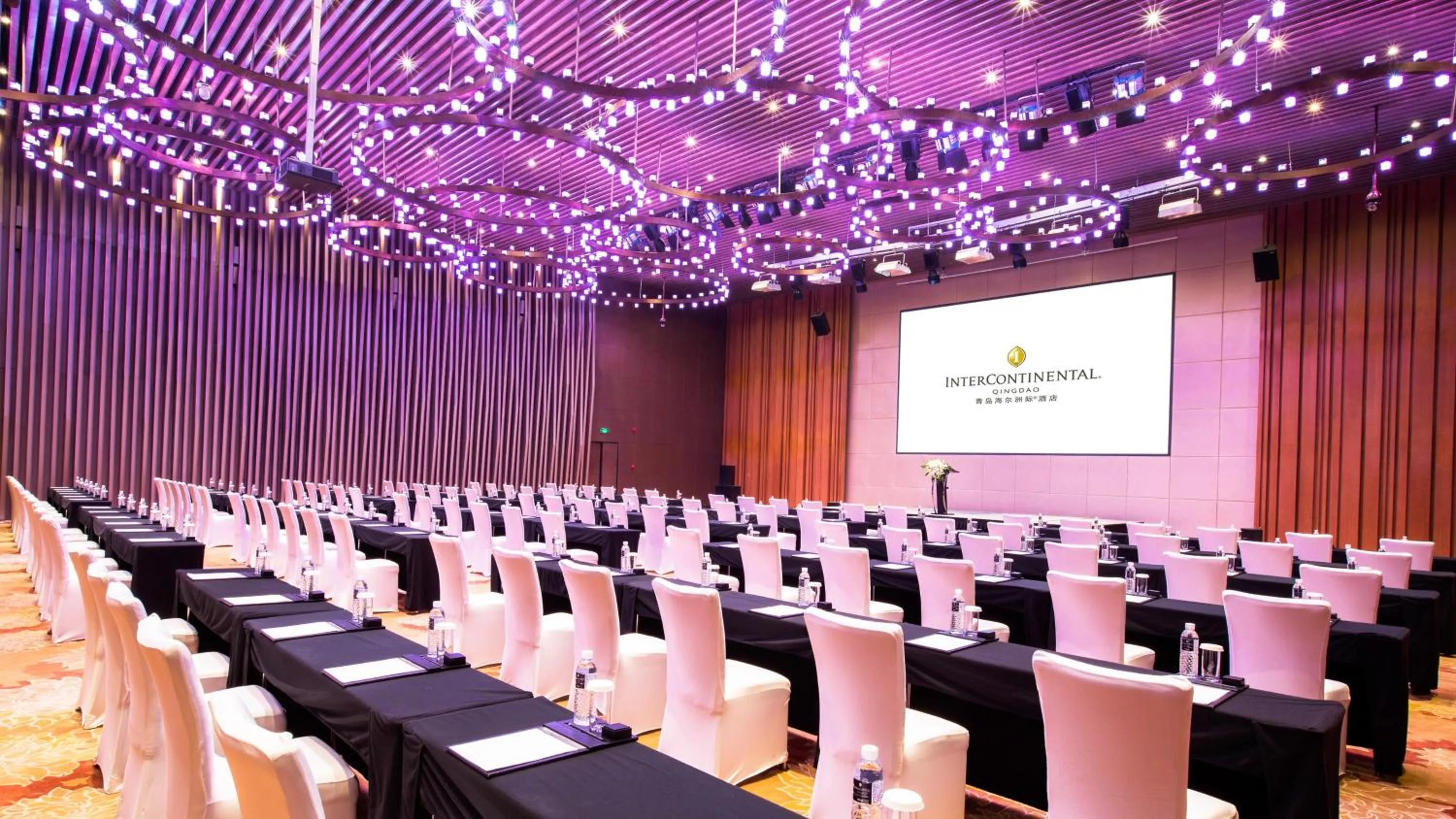 Banquet/Function facilities in InterContinental Qingdao by IHG l Inside the Olympic Sailing Center l May Fourth Square