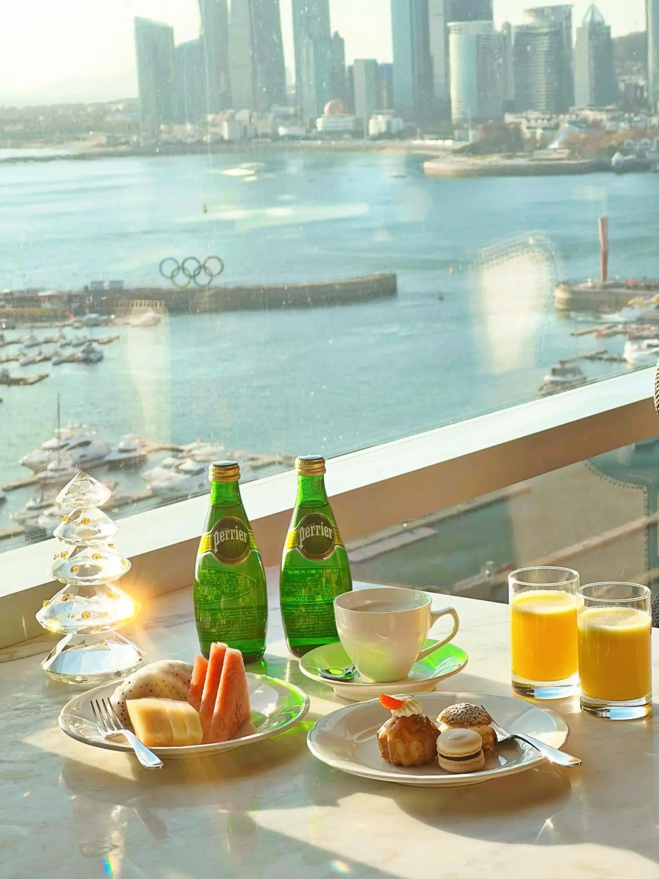 Club King Room with Ocean View Including Club Lounge benefits (afternoon tea and evening cocktails) + first round mini bar in InterContinental Qingdao by IHG l Inside the Olympic Sailing Center l May Fourth Square Club King Room with Ocean View Including Club Lounge benefits (afternoon tea and evening cocktails) + first round mini bar in InterContinental Qingdao by IHG l Inside the Olympic Sailing Center l May Fourth Square