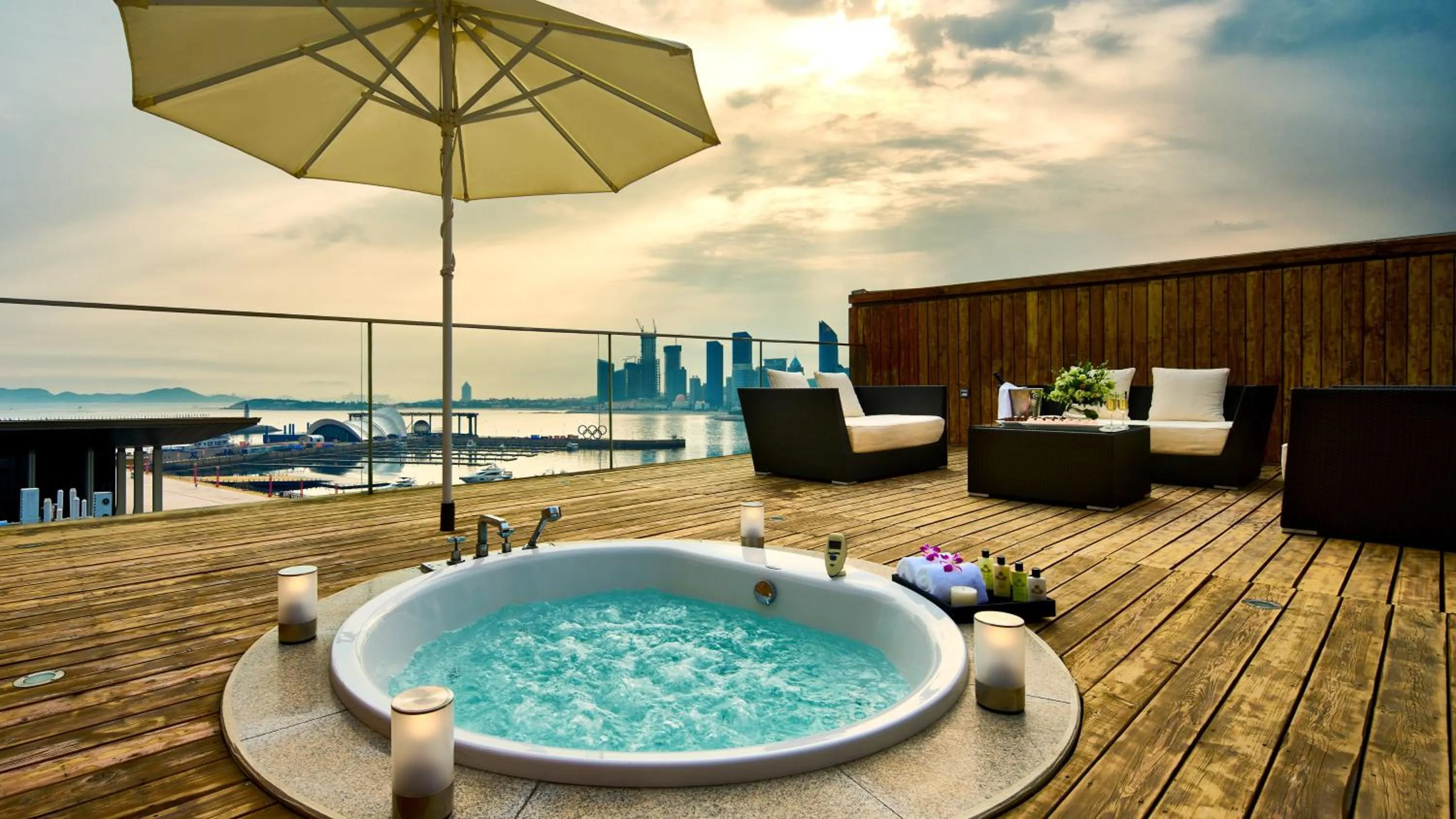 Photo of the whole room in InterContinental Qingdao by IHG l Inside the Olympic Sailing Center l May Fourth Square