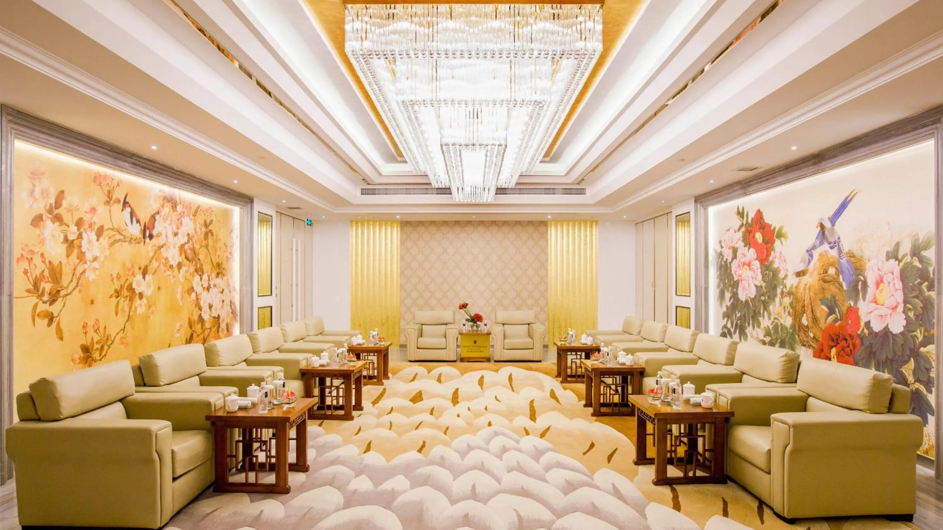 Meeting/conference room in InterContinental Qingdao by IHG l Inside the Olympic Sailing Center l May Fourth Square