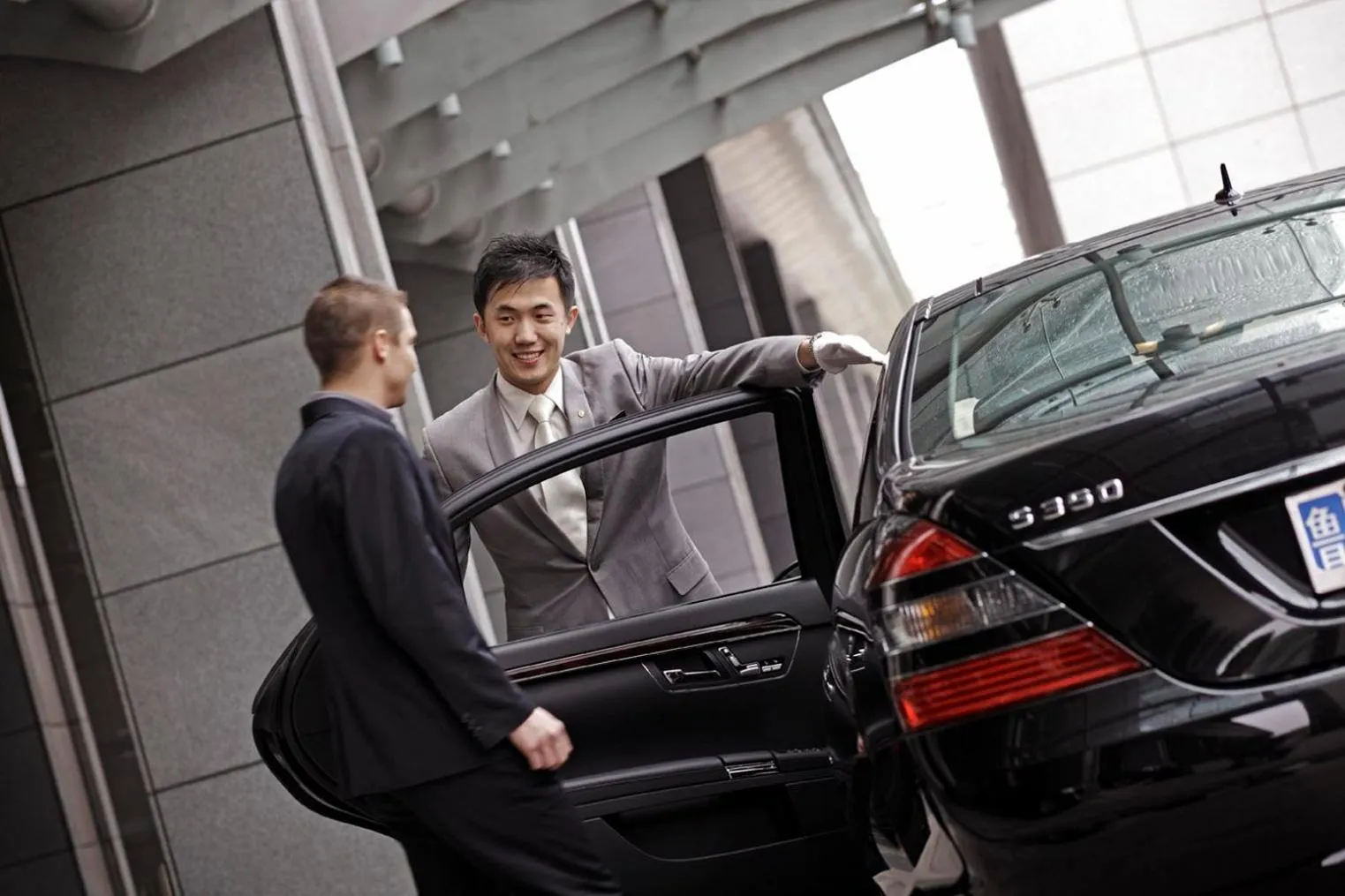 Lobby or reception in InterContinental Qingdao by IHG l Inside the Olympic Sailing Center l May Fourth Square