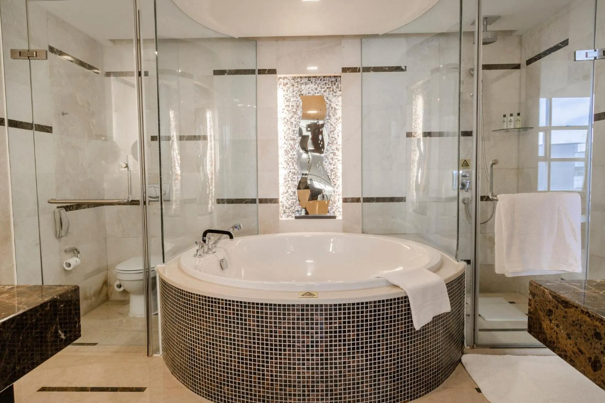 Photo of the whole room in InterContinental Qingdao by IHG l Inside the Olympic Sailing Center l May Fourth Square