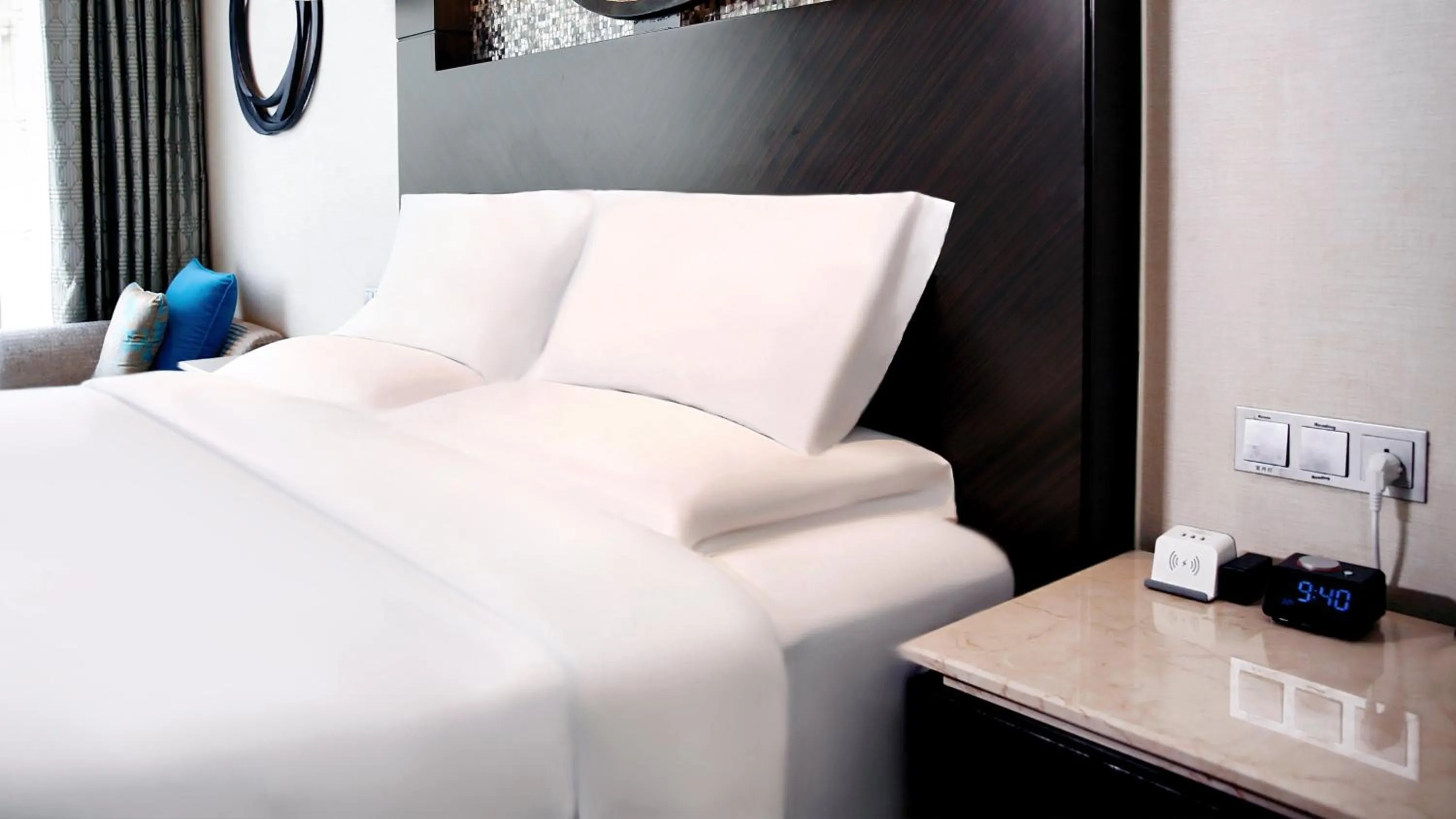 Photo of the whole room, Bed in InterContinental Qingdao by IHG l Inside the Olympic Sailing Center l May Fourth Square