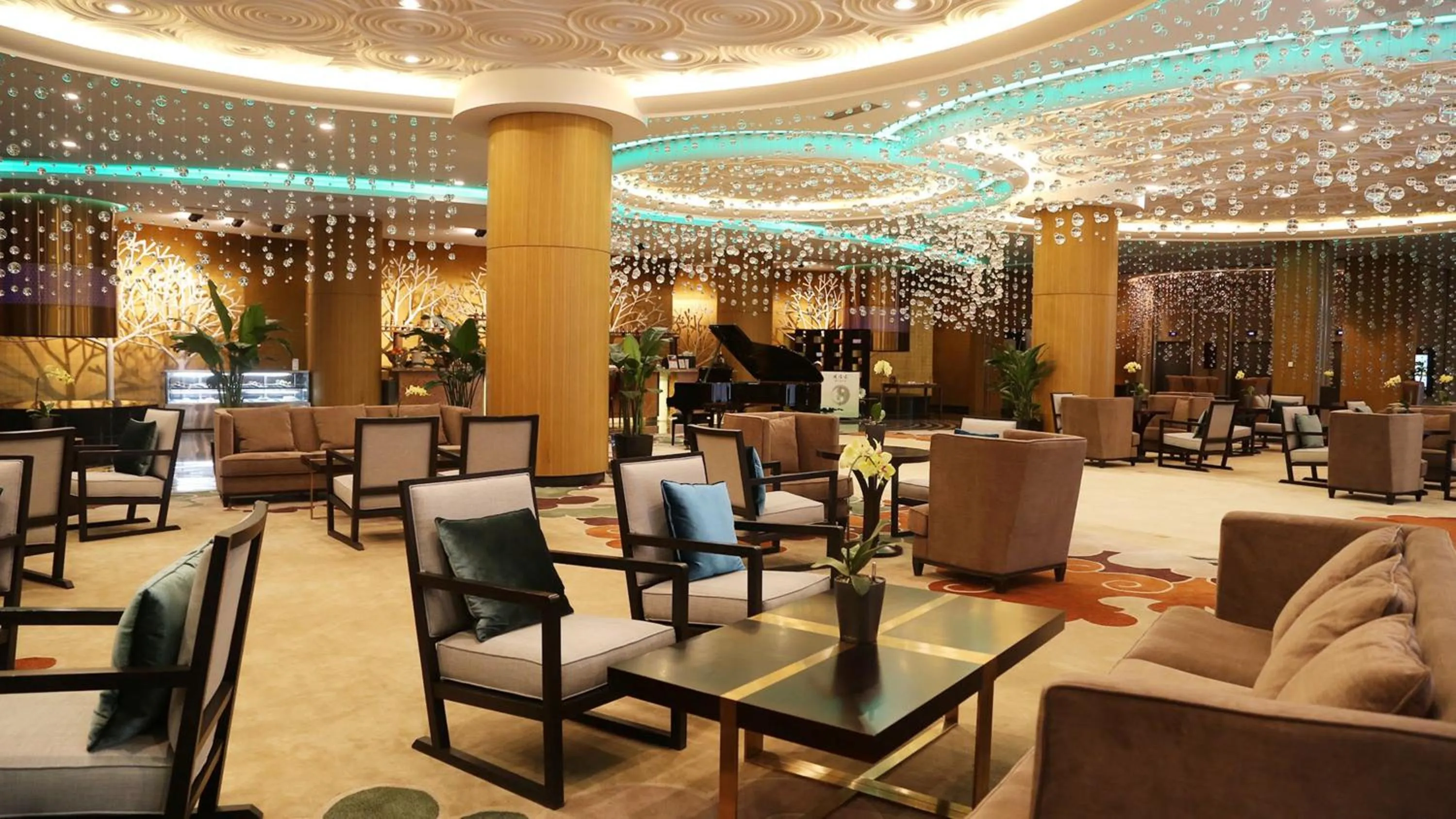 Lounge or bar in InterContinental Qingdao by IHG l Inside the Olympic Sailing Center l May Fourth Square