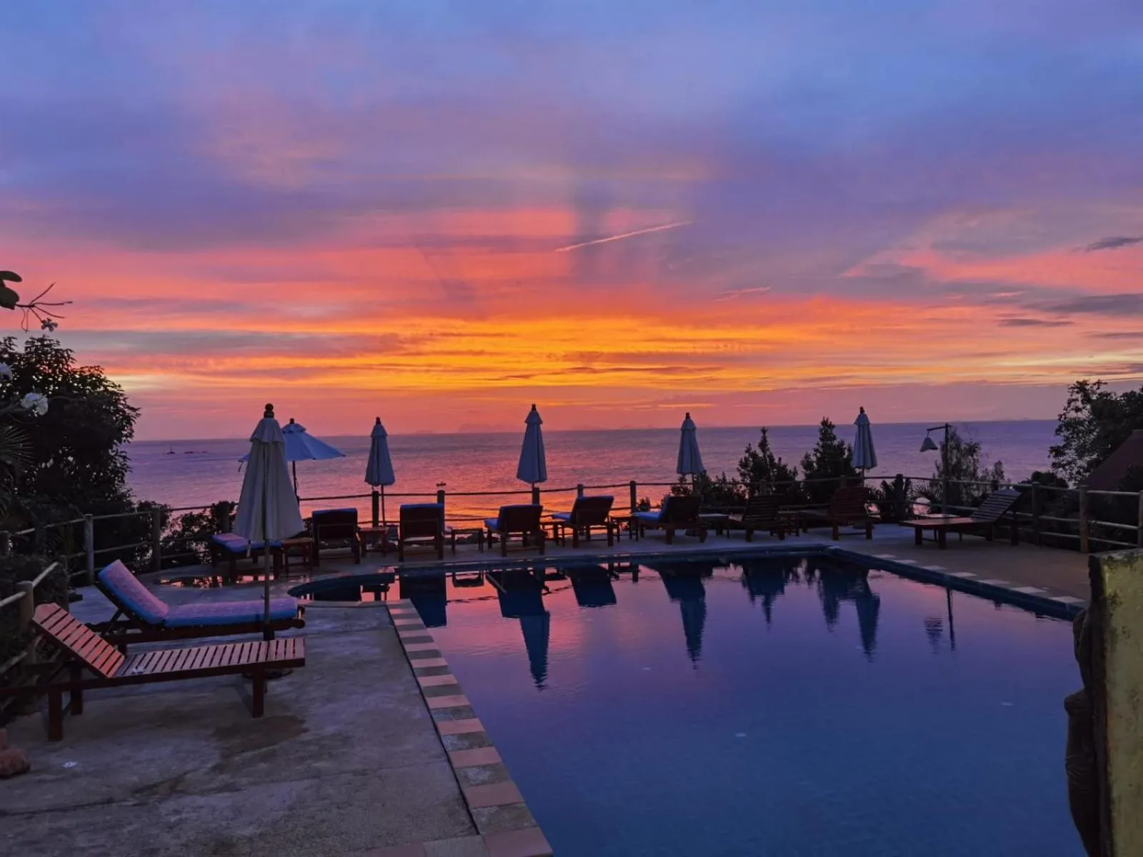 Swimming pool in Zama Resort Koh Phangan
