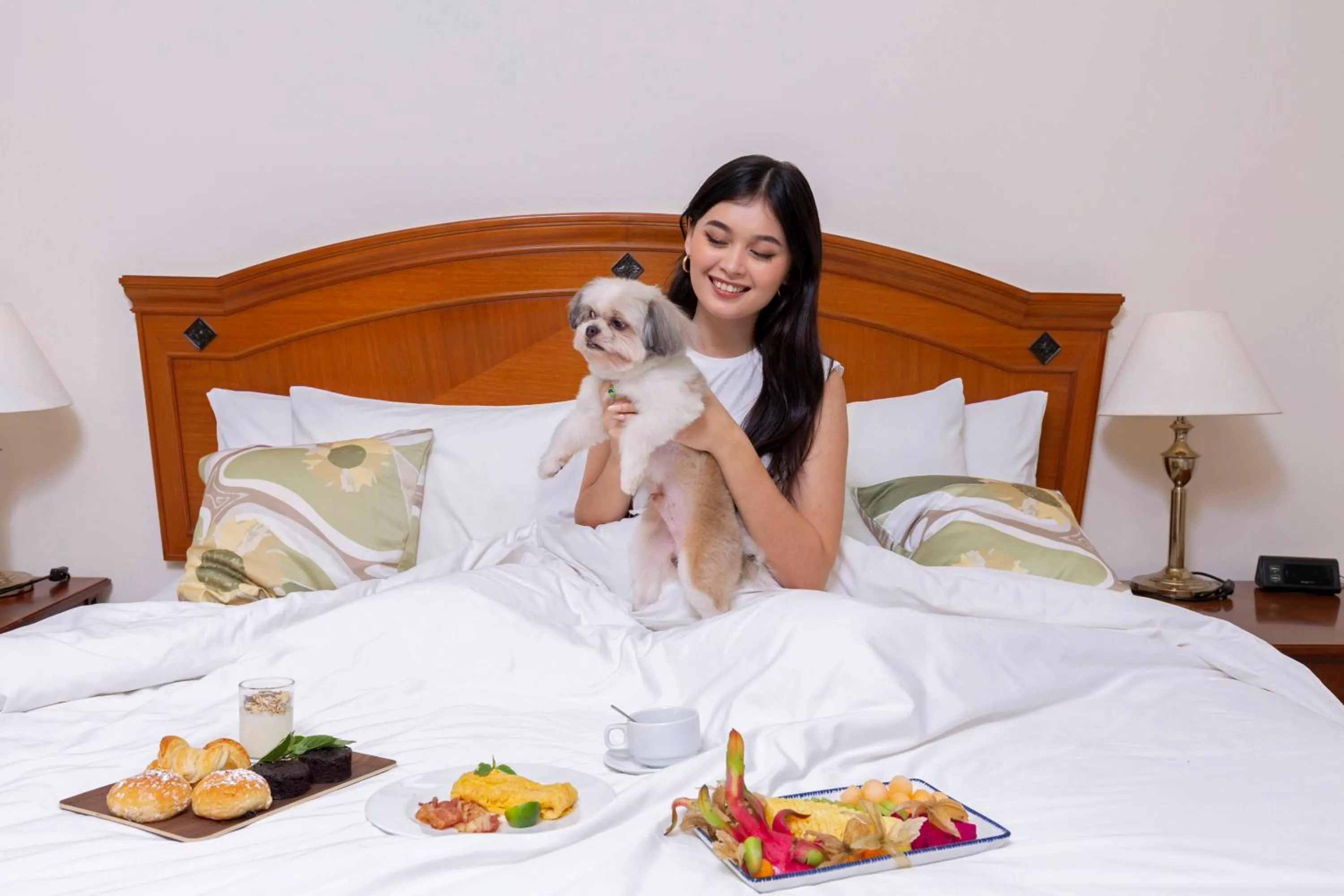 People, Bed in Himawari Hotel Apartments