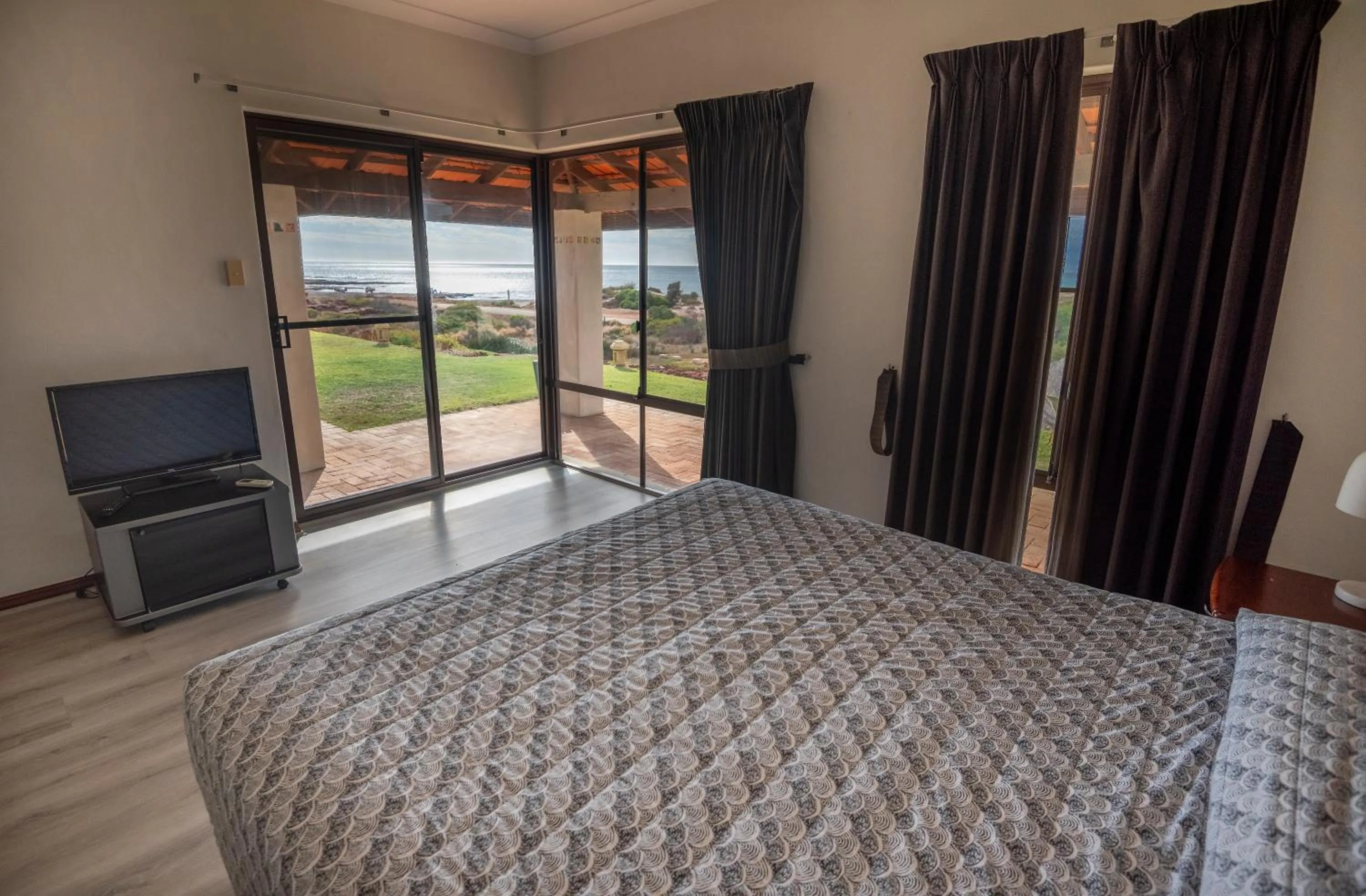 Bedroom, Bed in Kalbarri Red Bluff Tourist Park