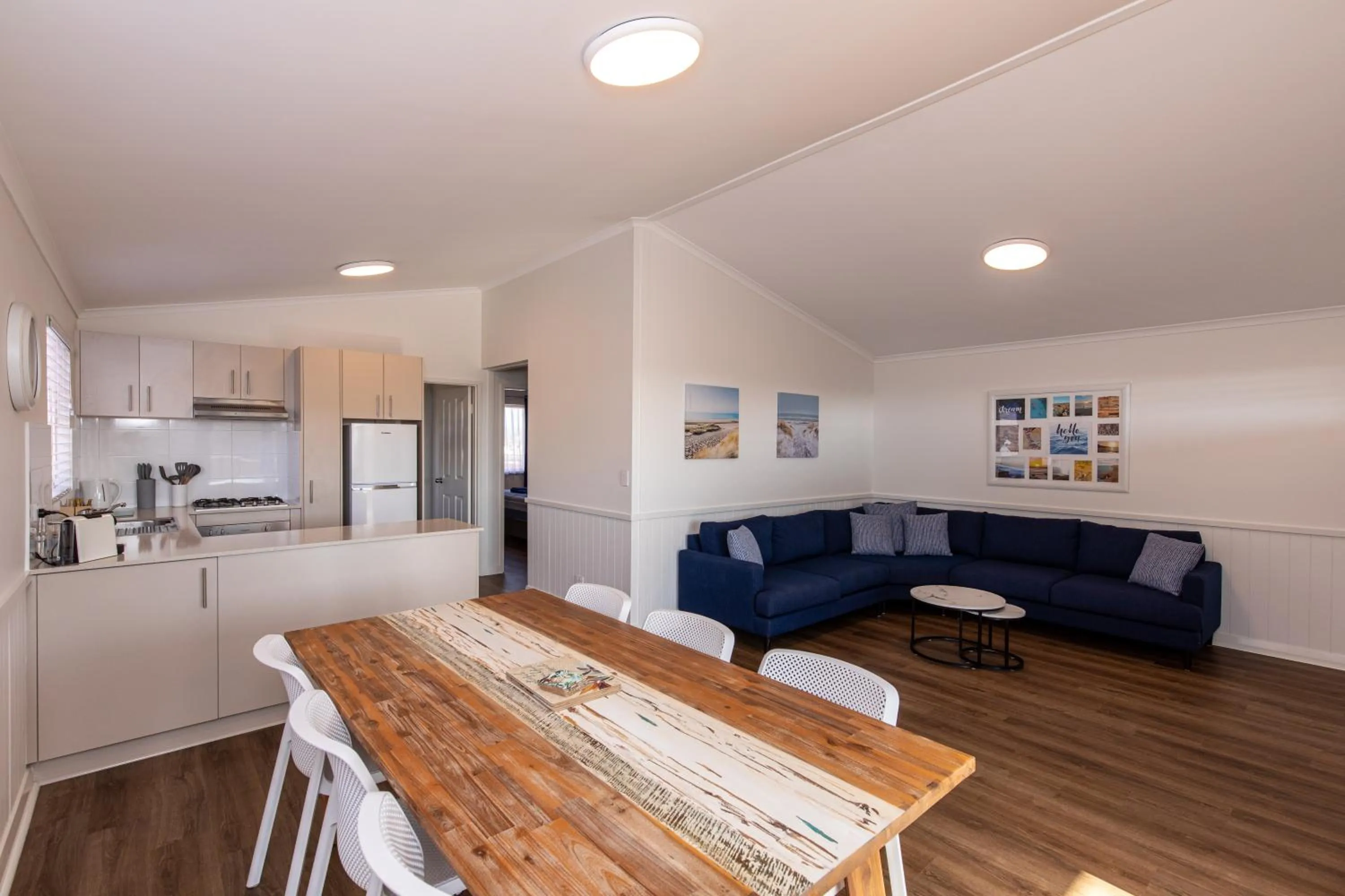 Living room in Kalbarri Red Bluff Tourist Park