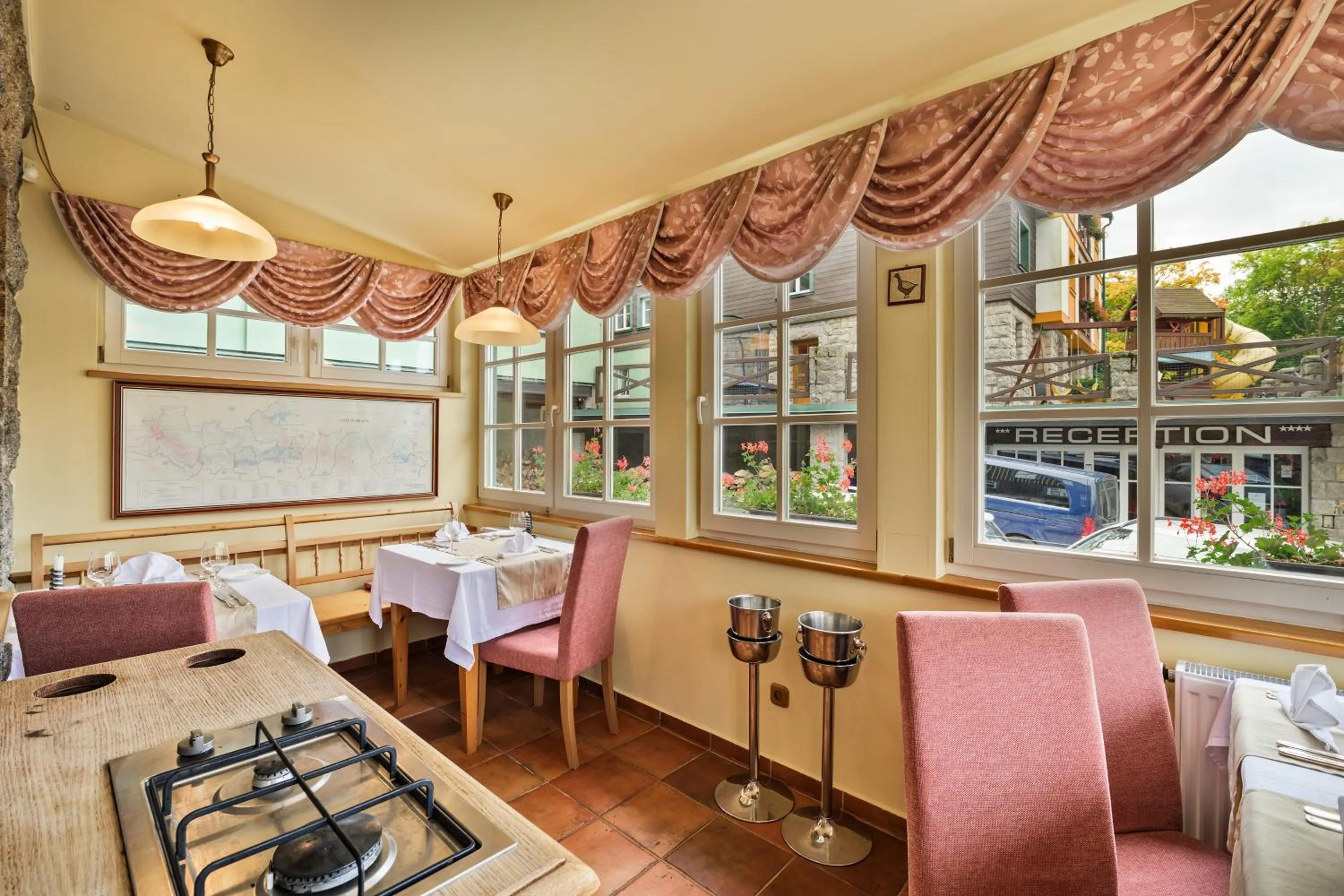 Restaurant/places to eat in Hotel Pod Jasany