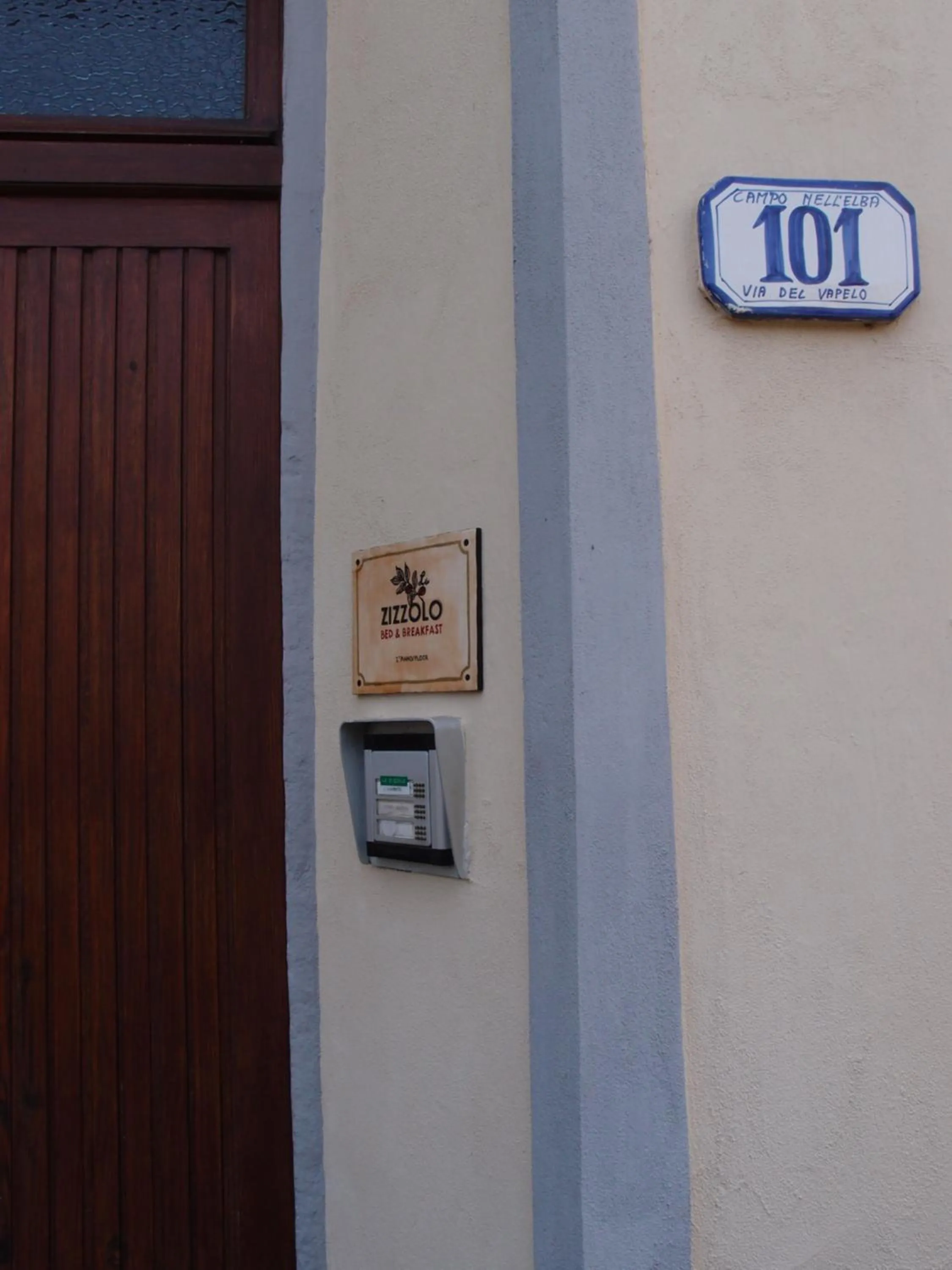 Facade/entrance in Lo Zizzolo- Bed&Breakfast