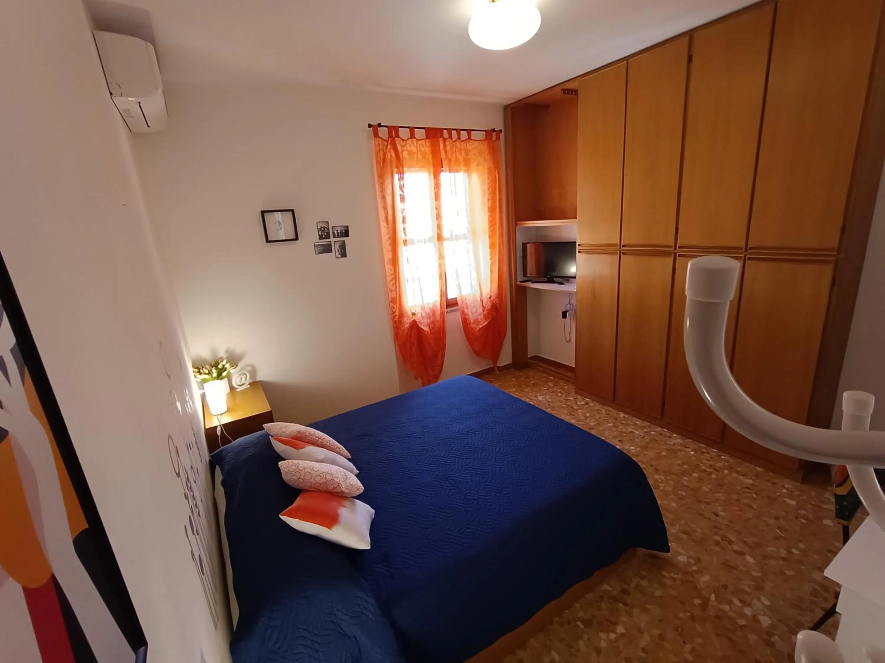 Bedroom, Bed in Lo Zizzolo- Bed&Breakfast