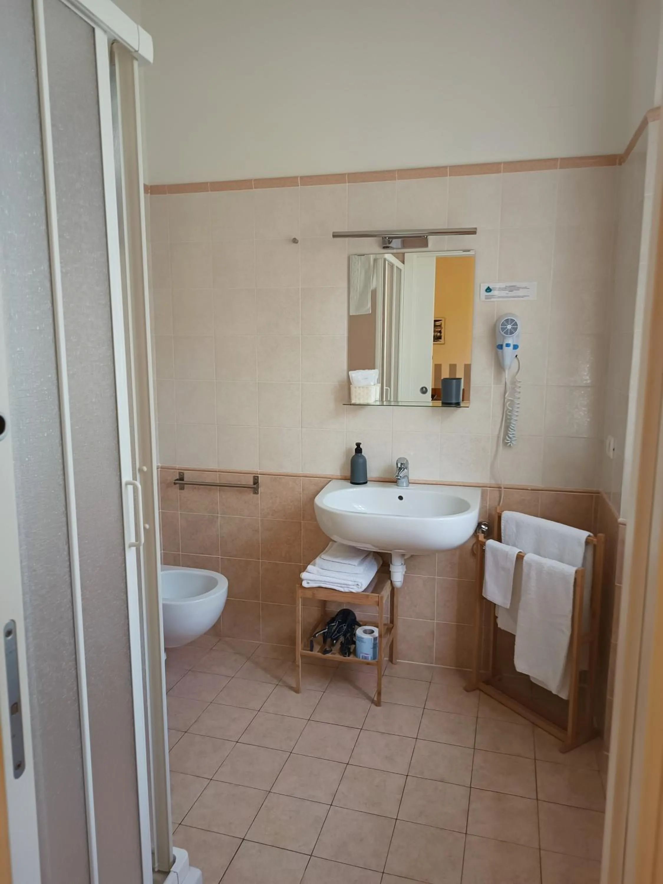 Bathroom in Lo Zizzolo- Bed&Breakfast