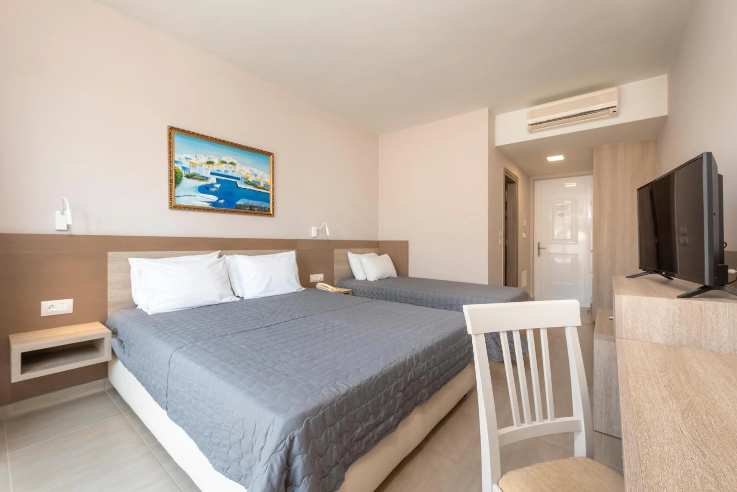 Bed in Hotel Esperia