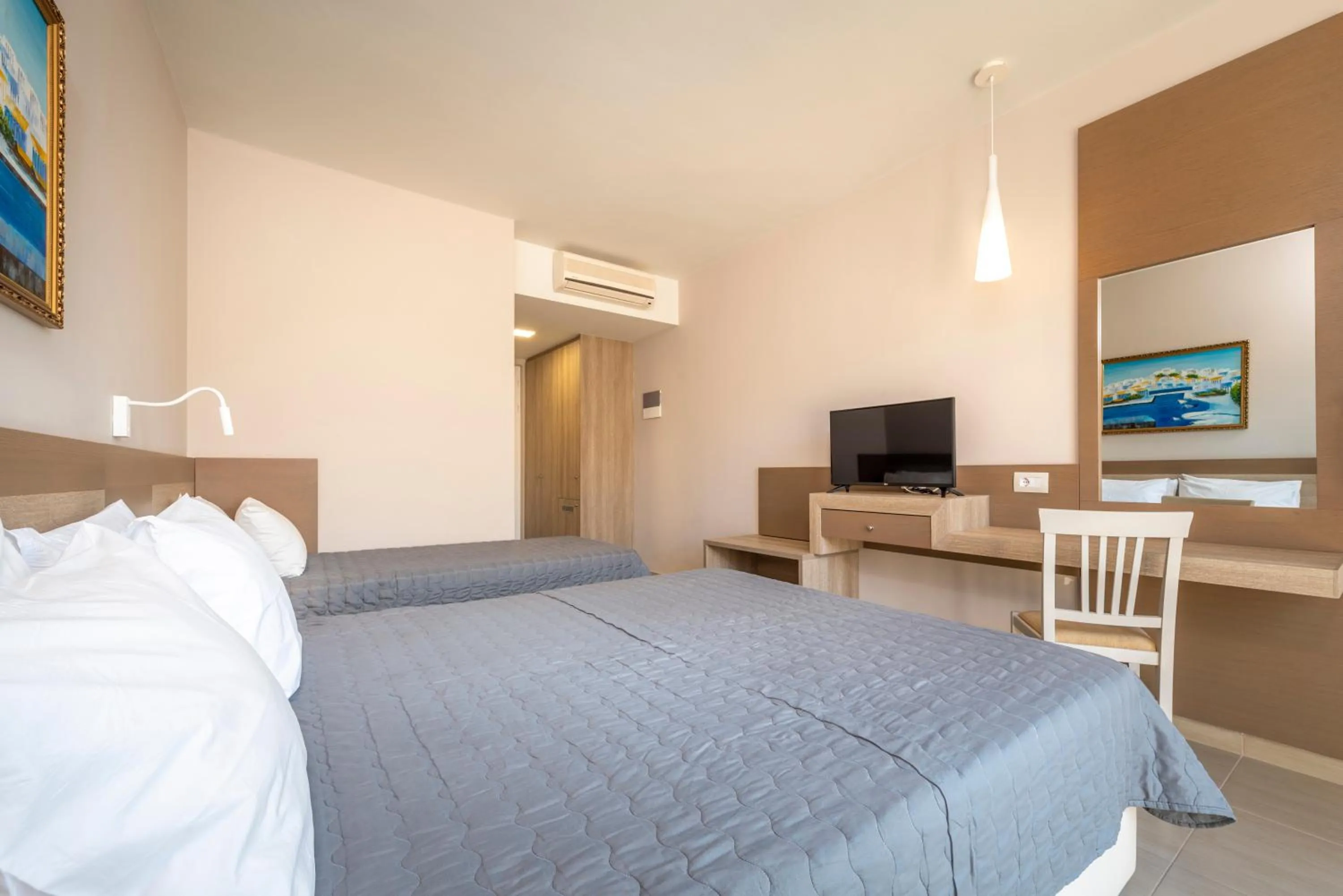 Bed in Hotel Esperia