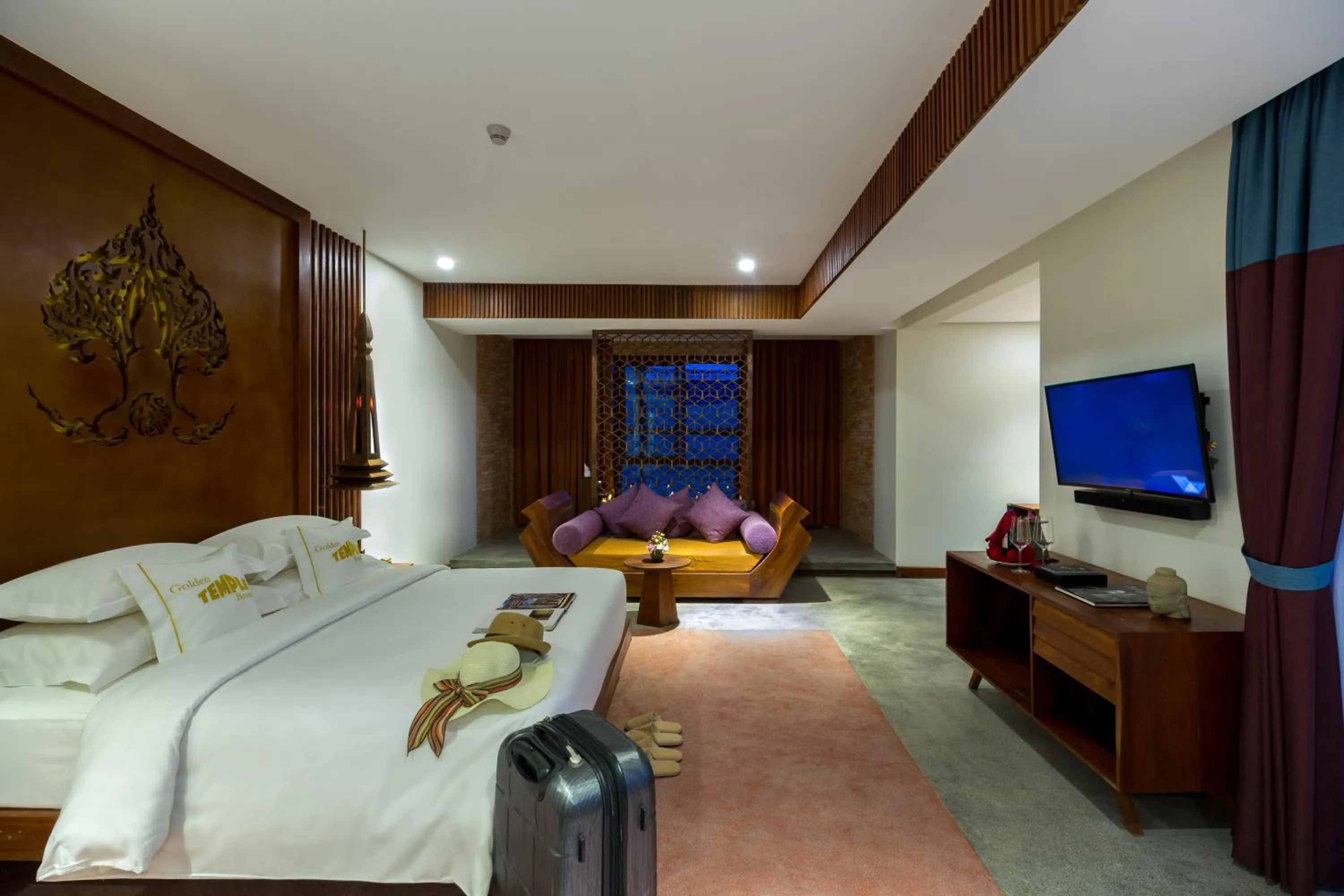 Bedroom, Bed in Golden Temple Boutique