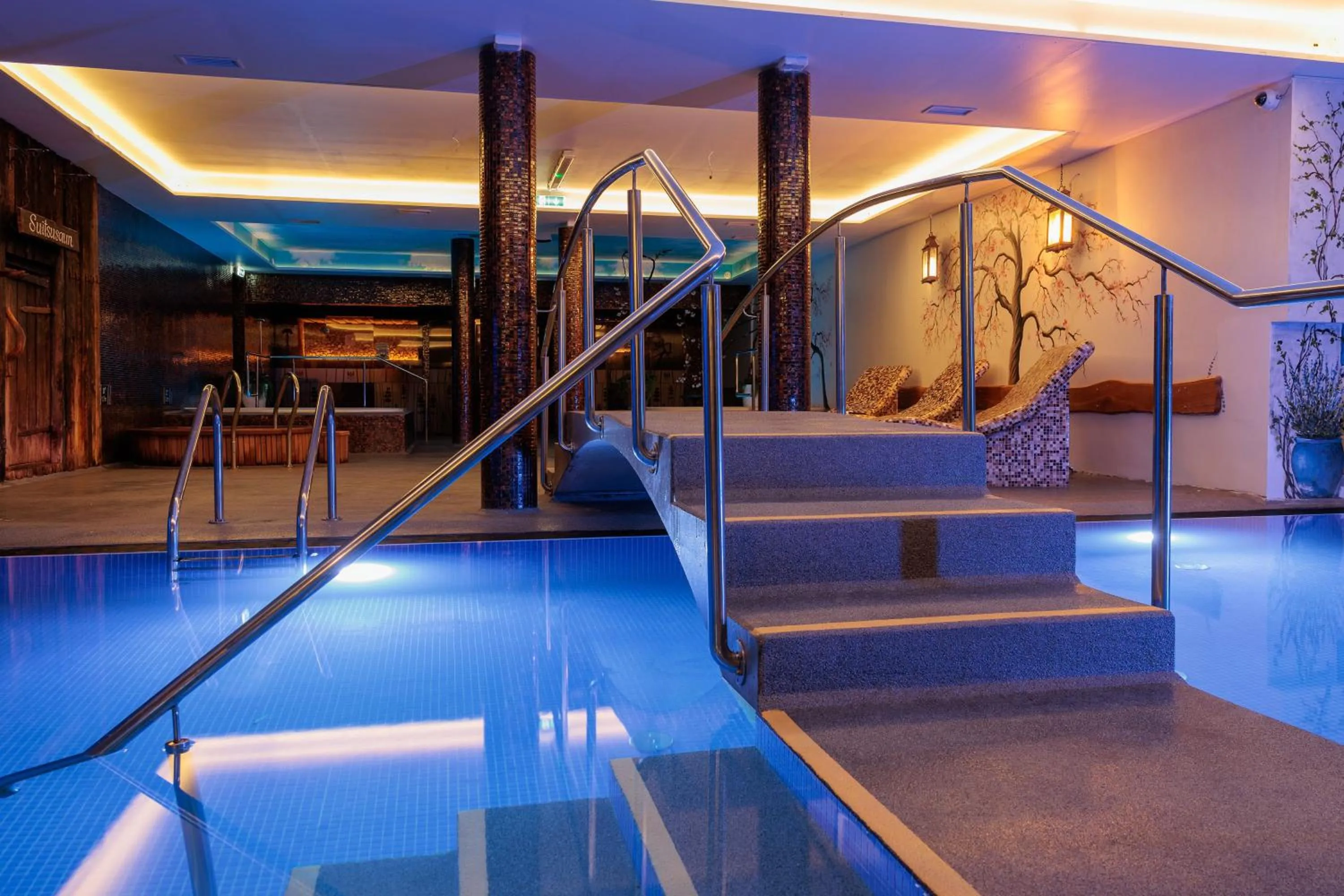 Swimming Pool in Lavendel Spa Hotel