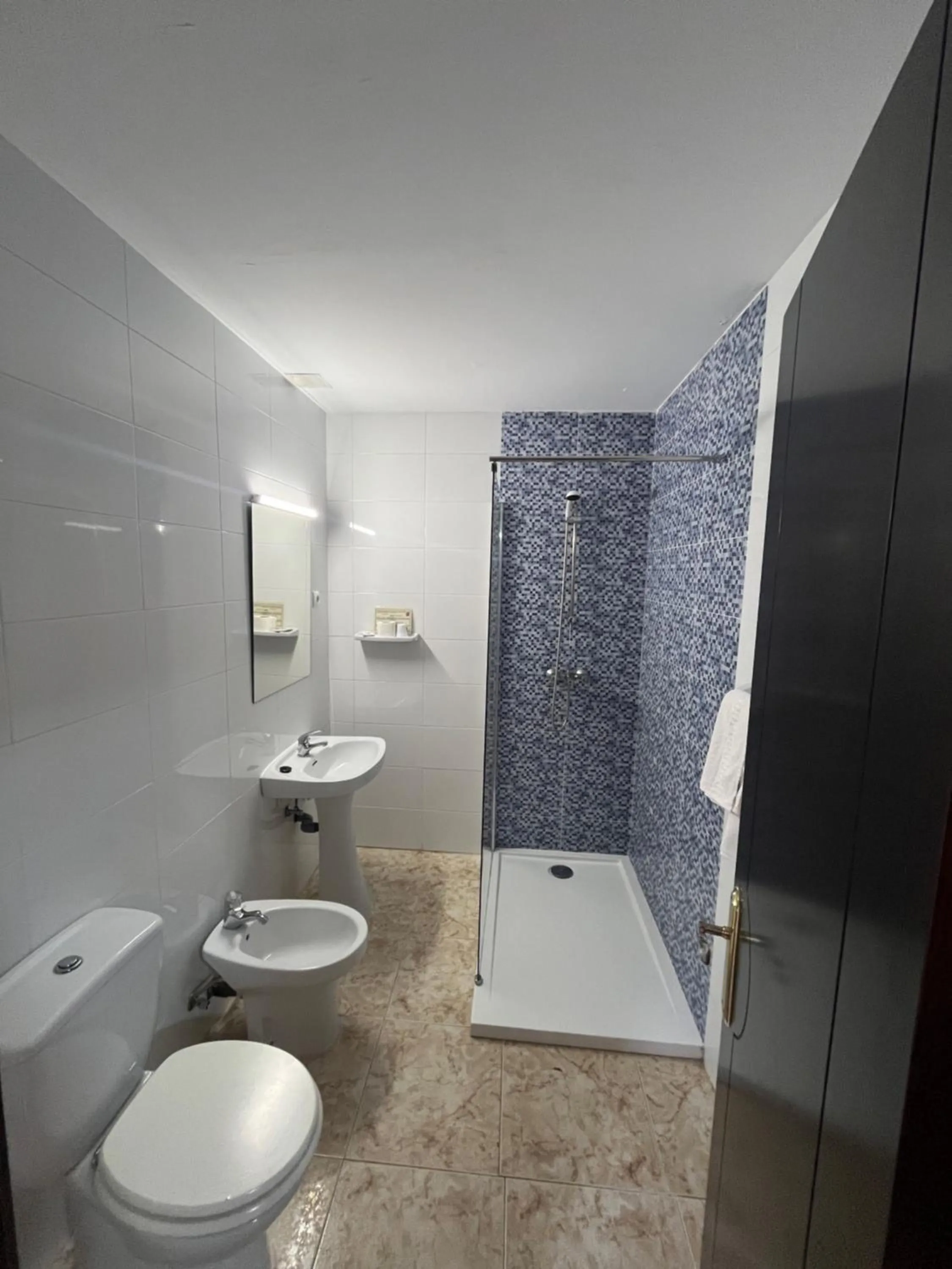 Bathroom in Hotel La Barca