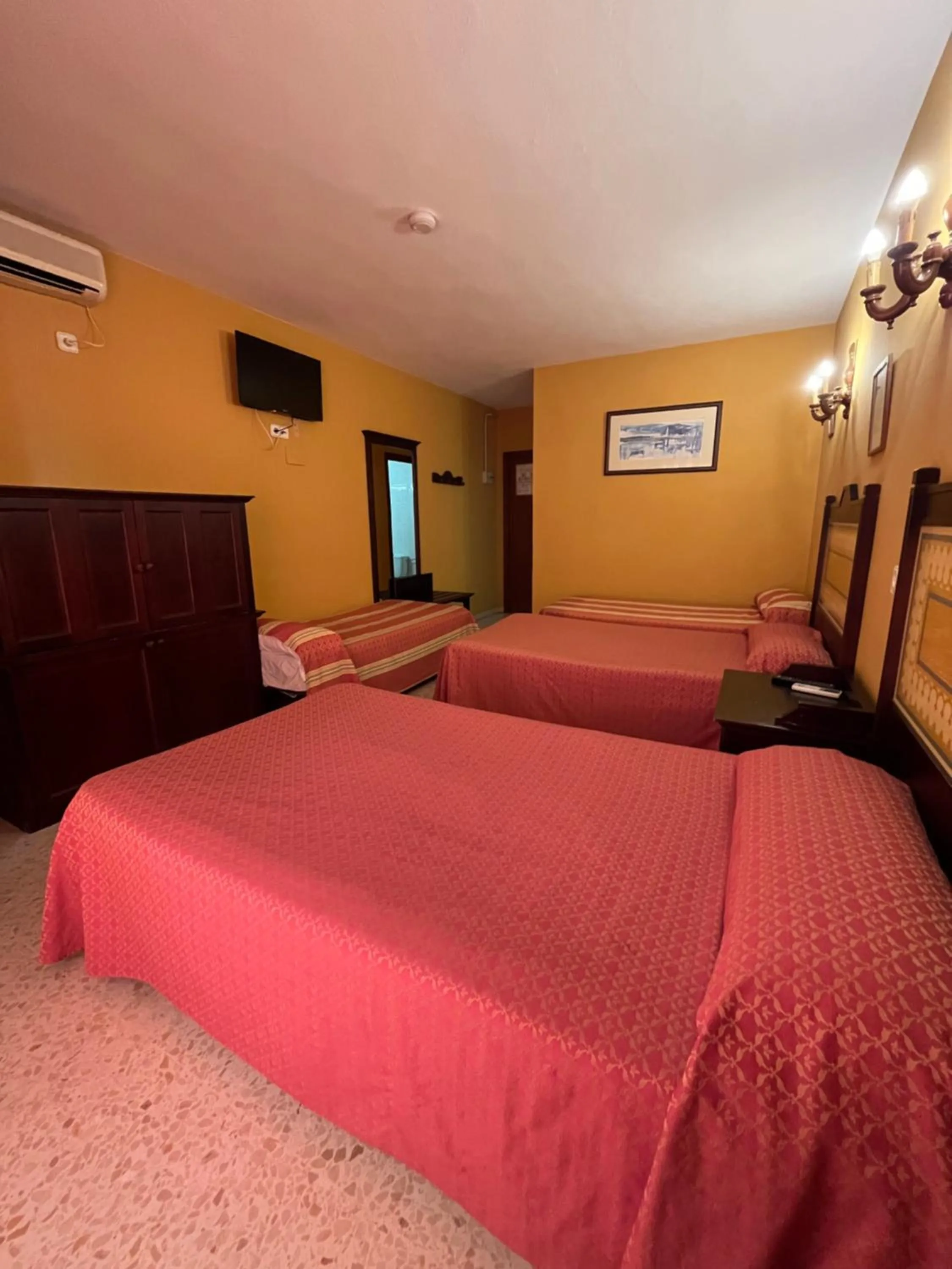 Bed in Hotel La Barca