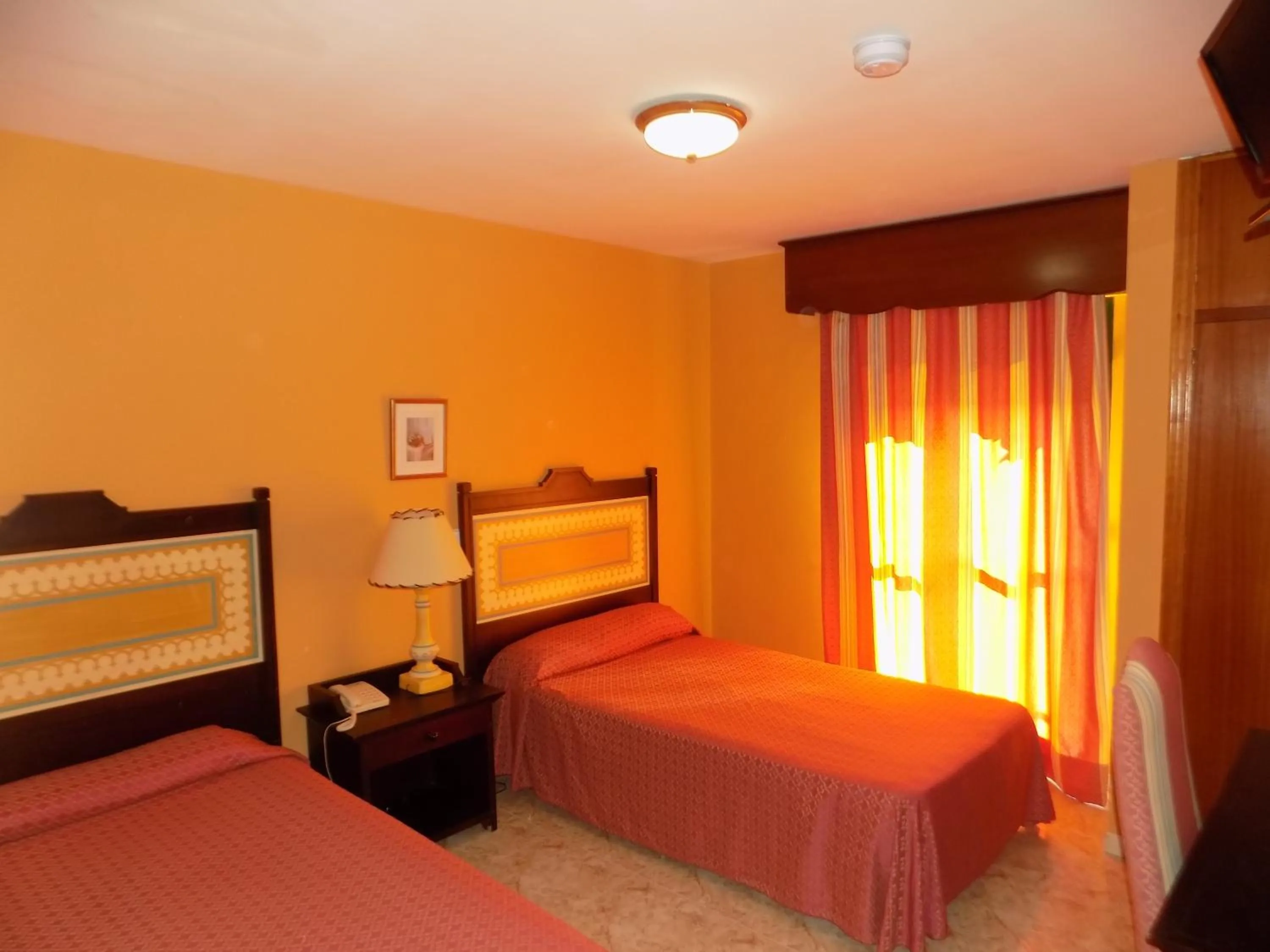 Bed in Hotel La Barca