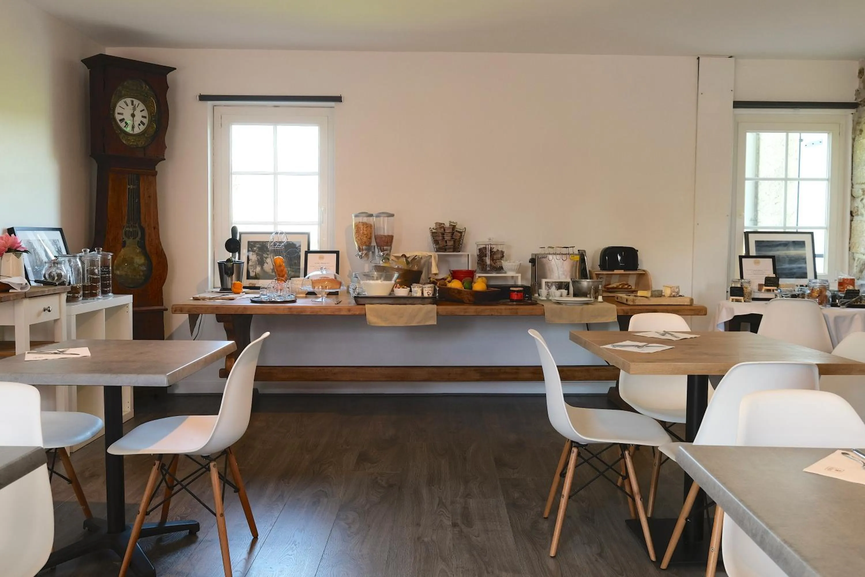 Breakfast in Logis Hotel Le Relais du Teulet