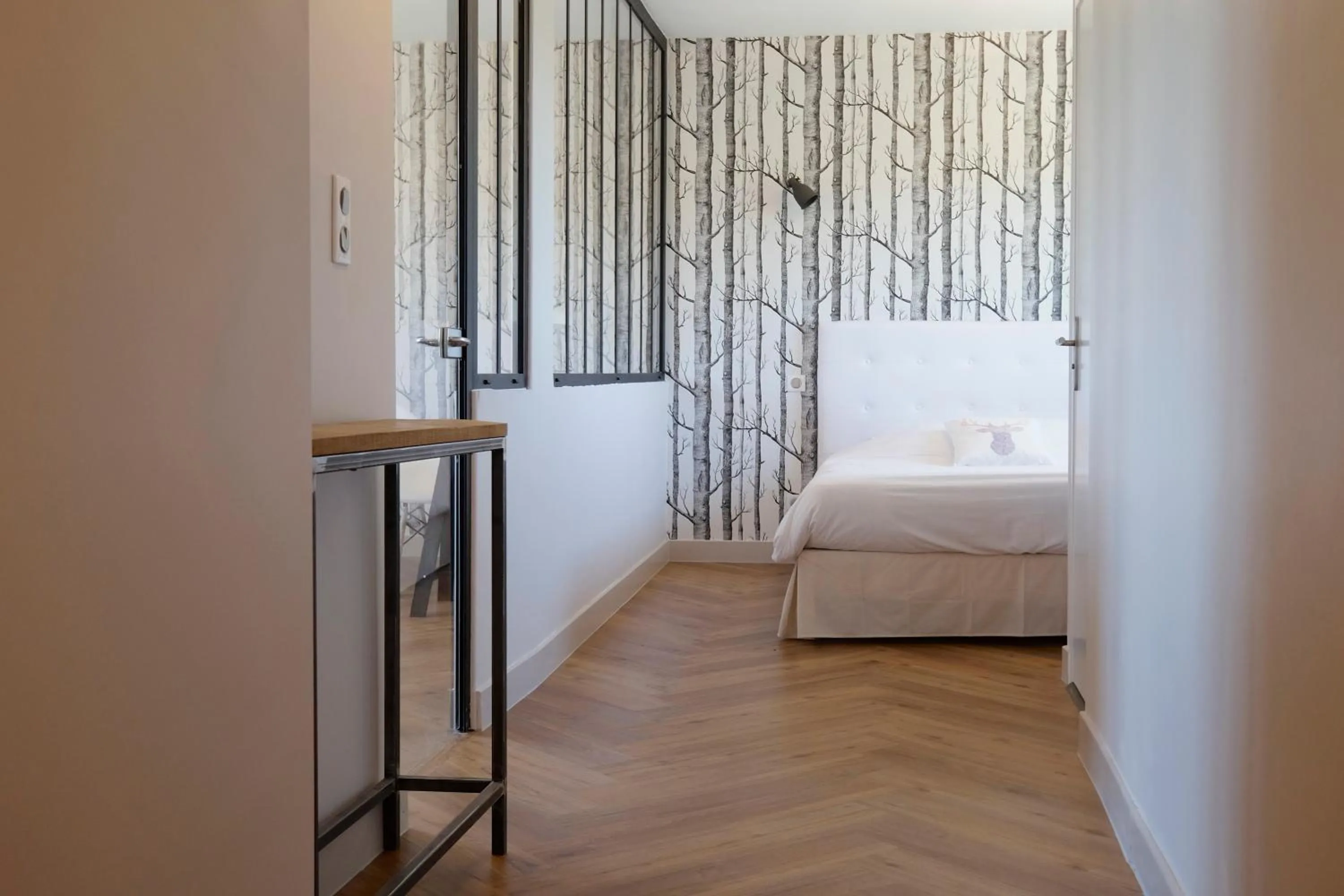 Bed in Logis Hotel Le Relais du Teulet