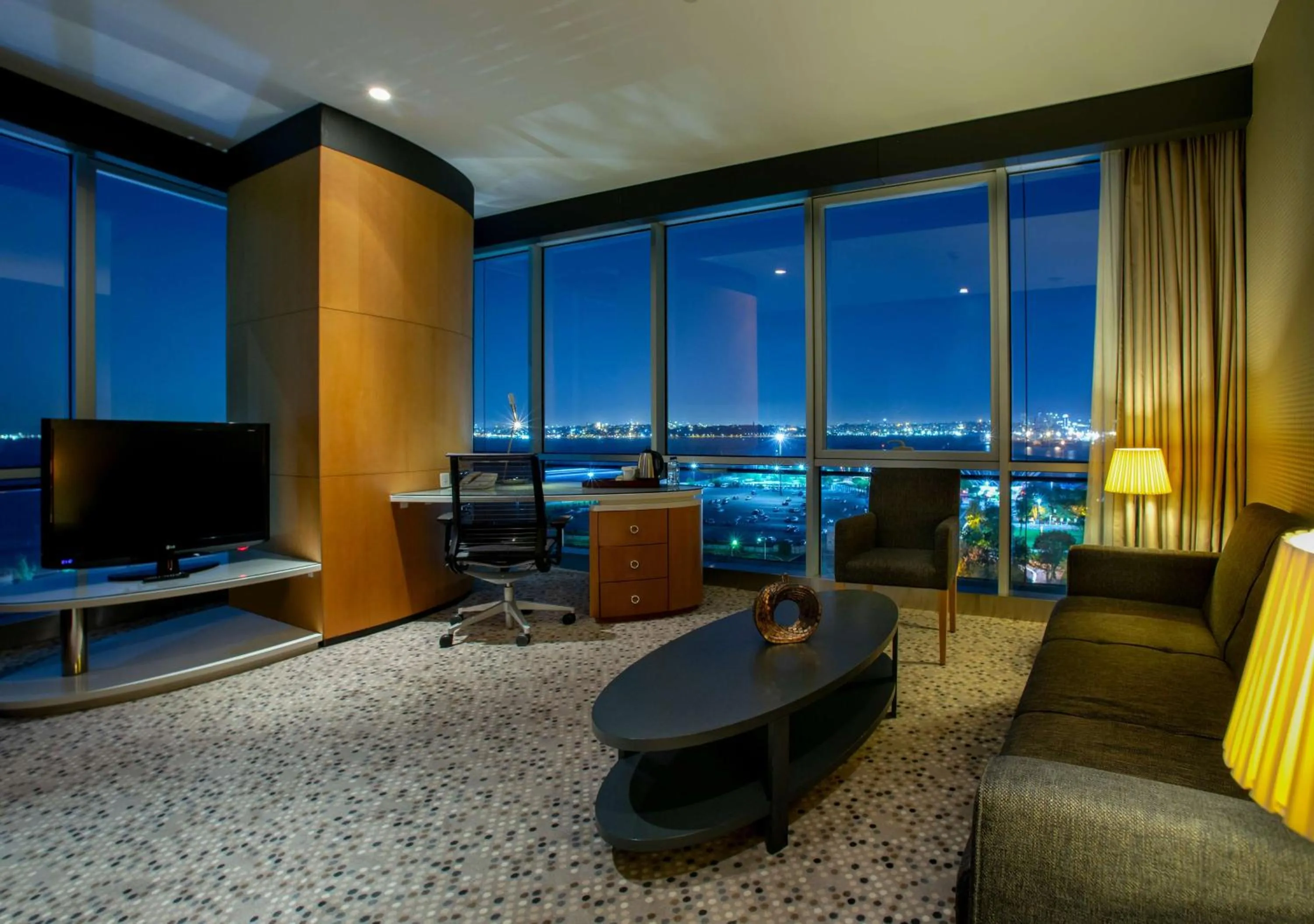 Living room in DoubleTree By Hilton Istanbul - Moda