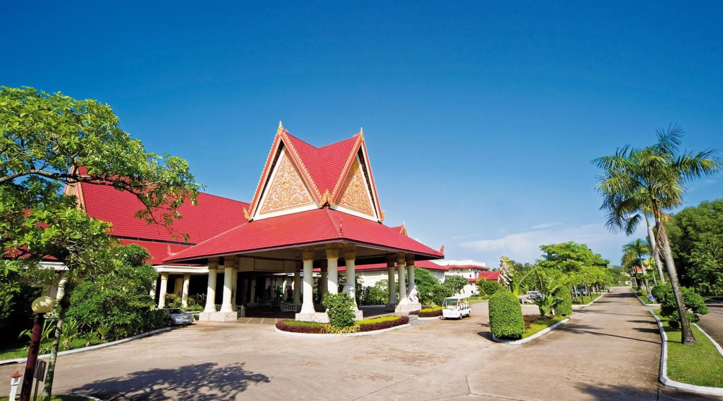 Property building in Sokha Beach Resort