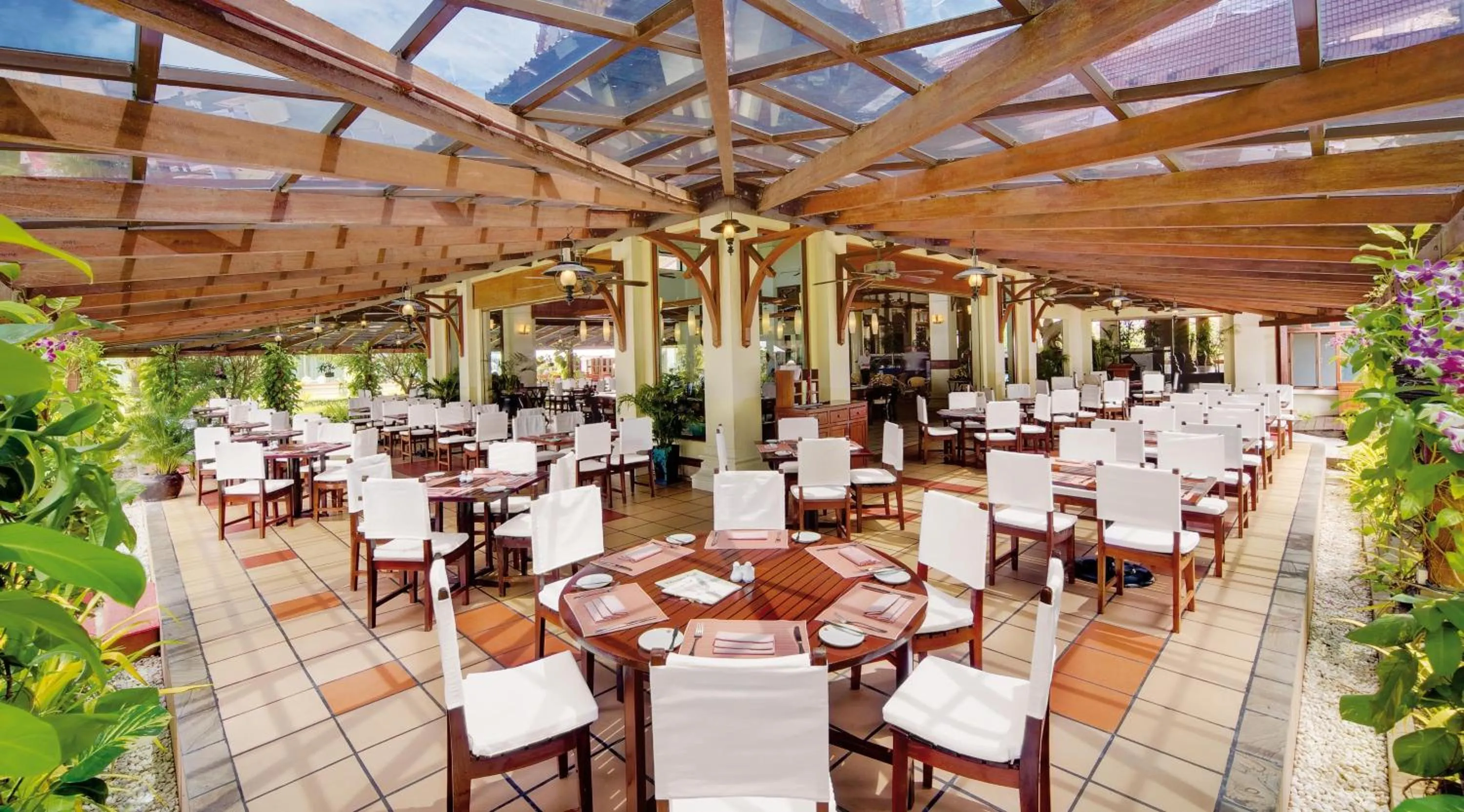 Restaurant/places to eat in Sokha Beach Resort