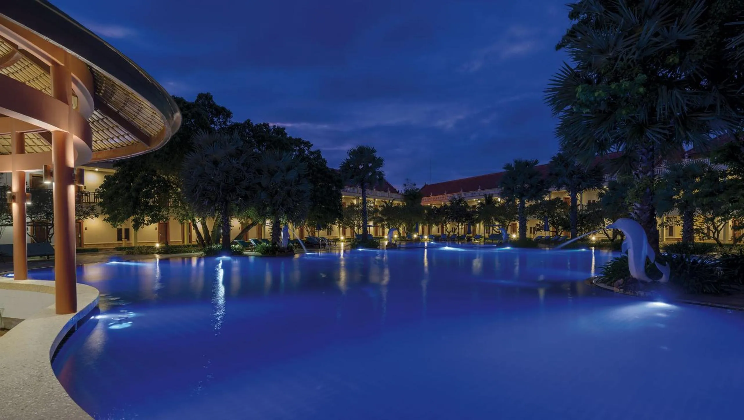 Swimming pool in Sokha Beach Resort