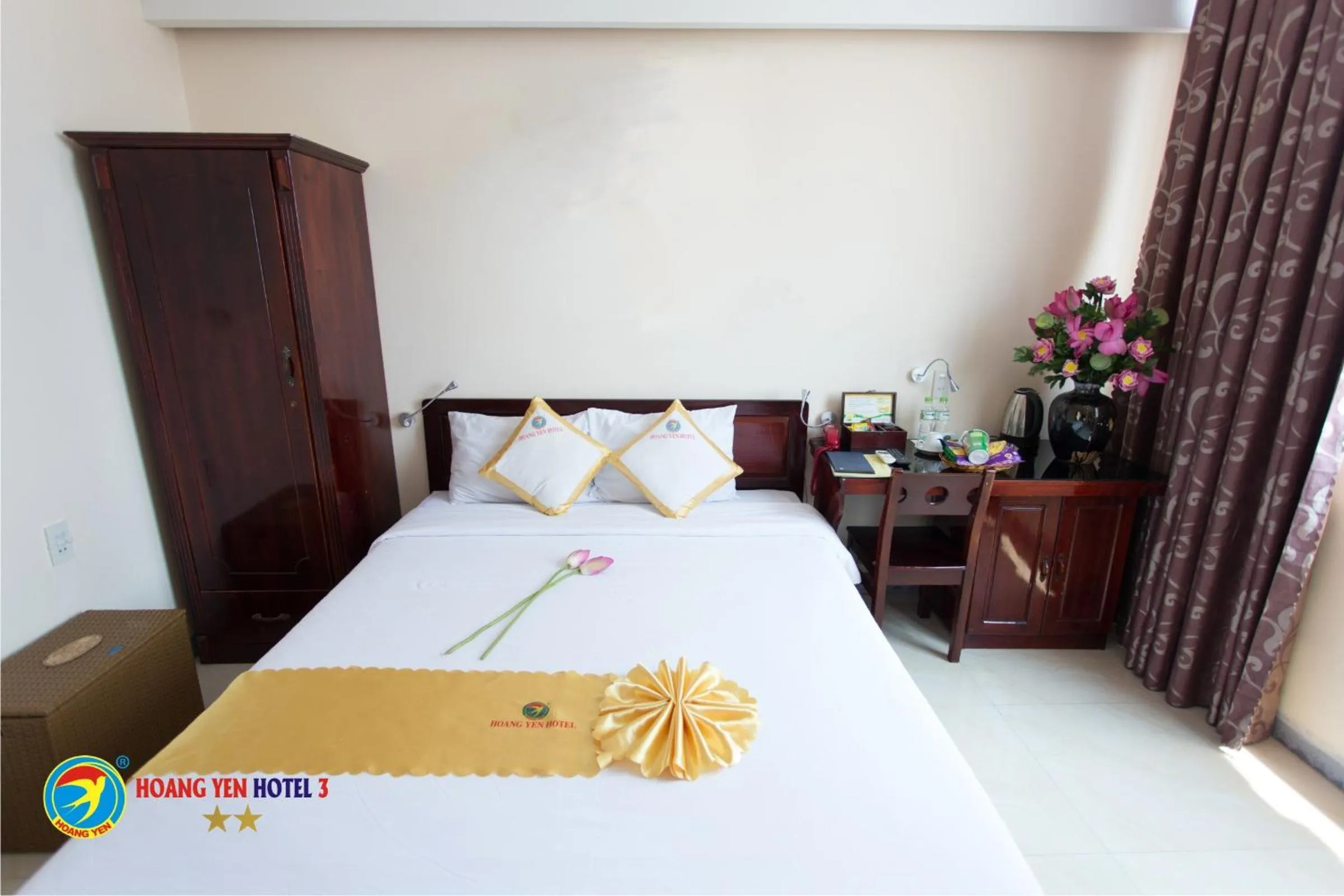 Bed in Hong Phuc Hotel