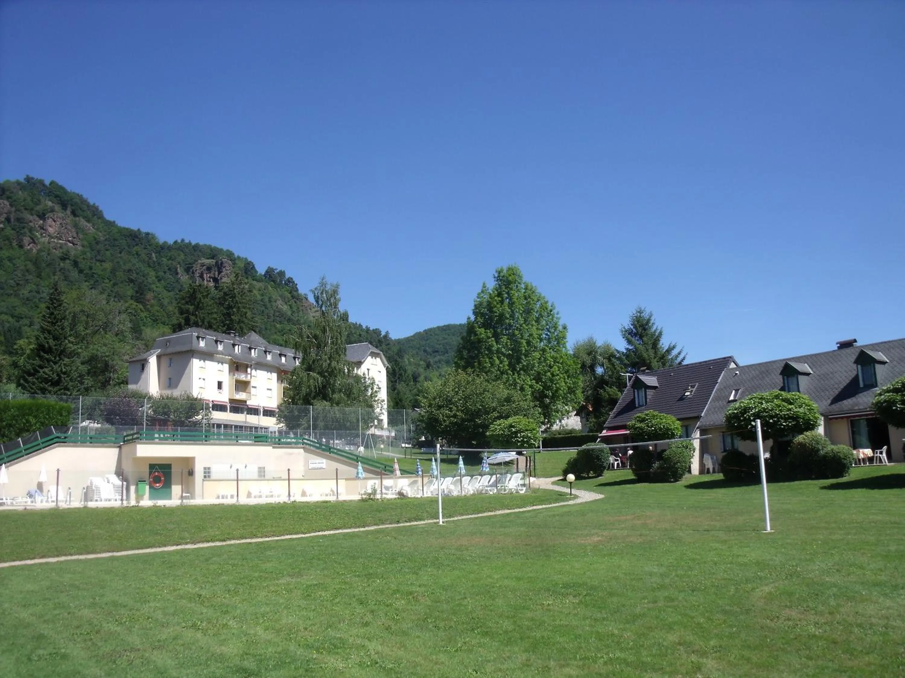 Facade/entrance in Family Hotel