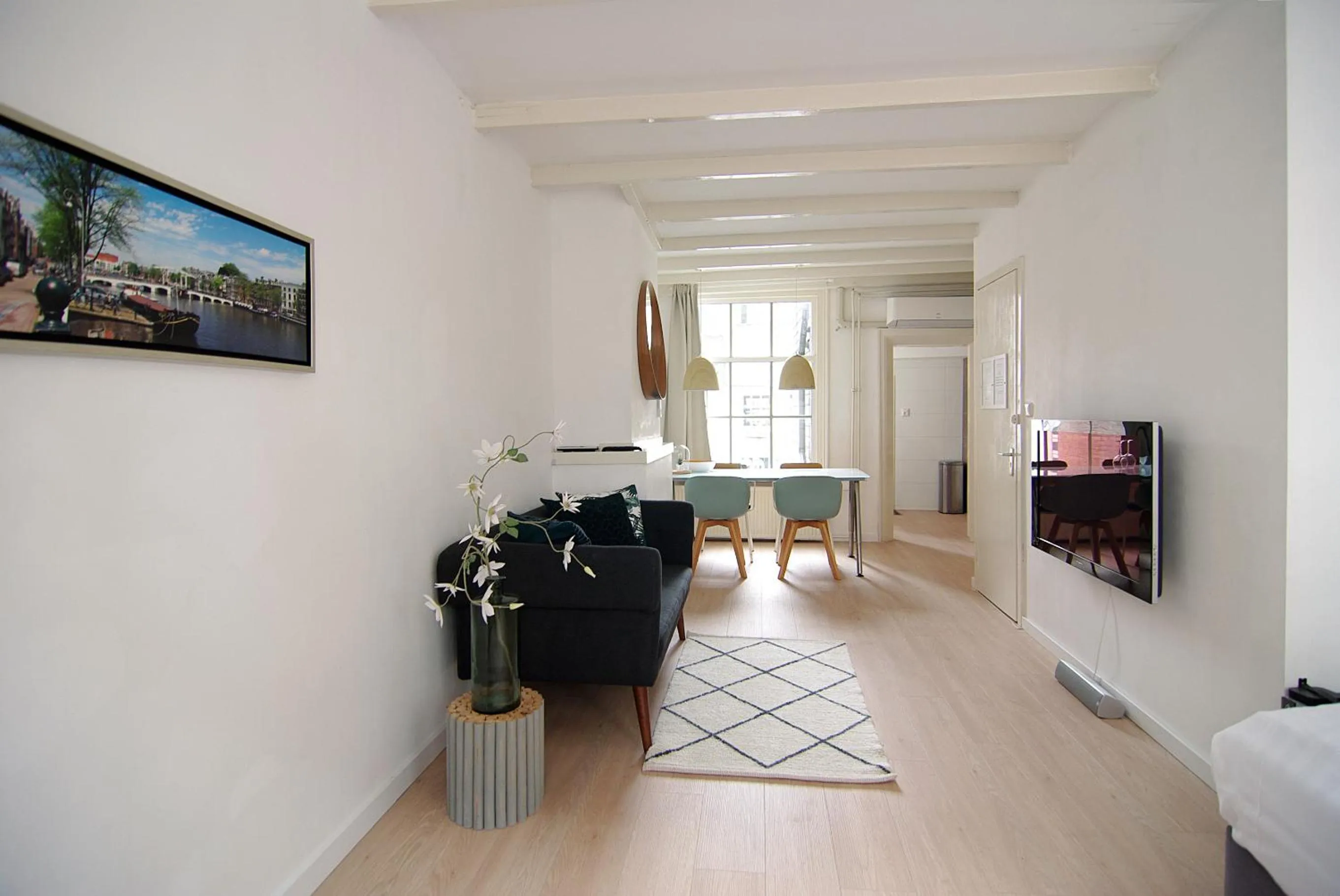 Seating area, Bed in Loft Leidsegracht