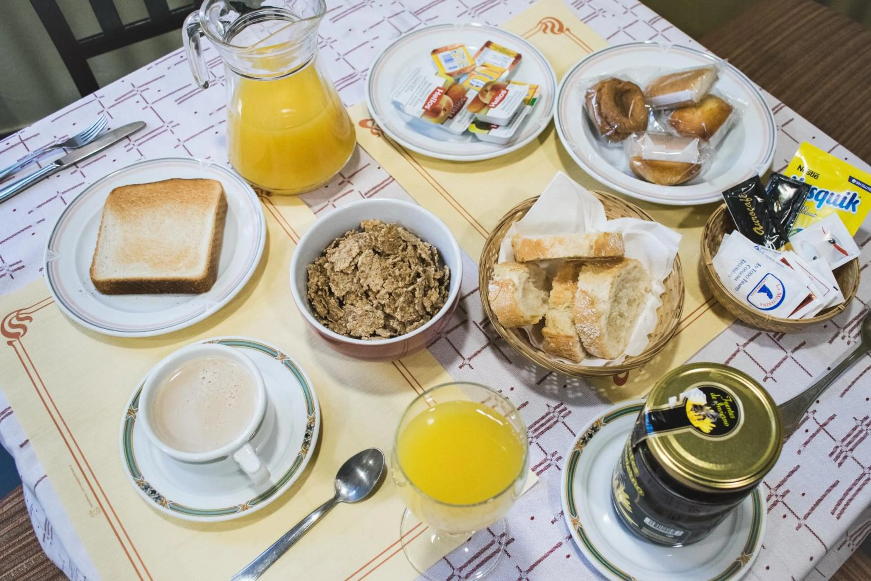 Food and drinks in Hotel Casa El Rapido