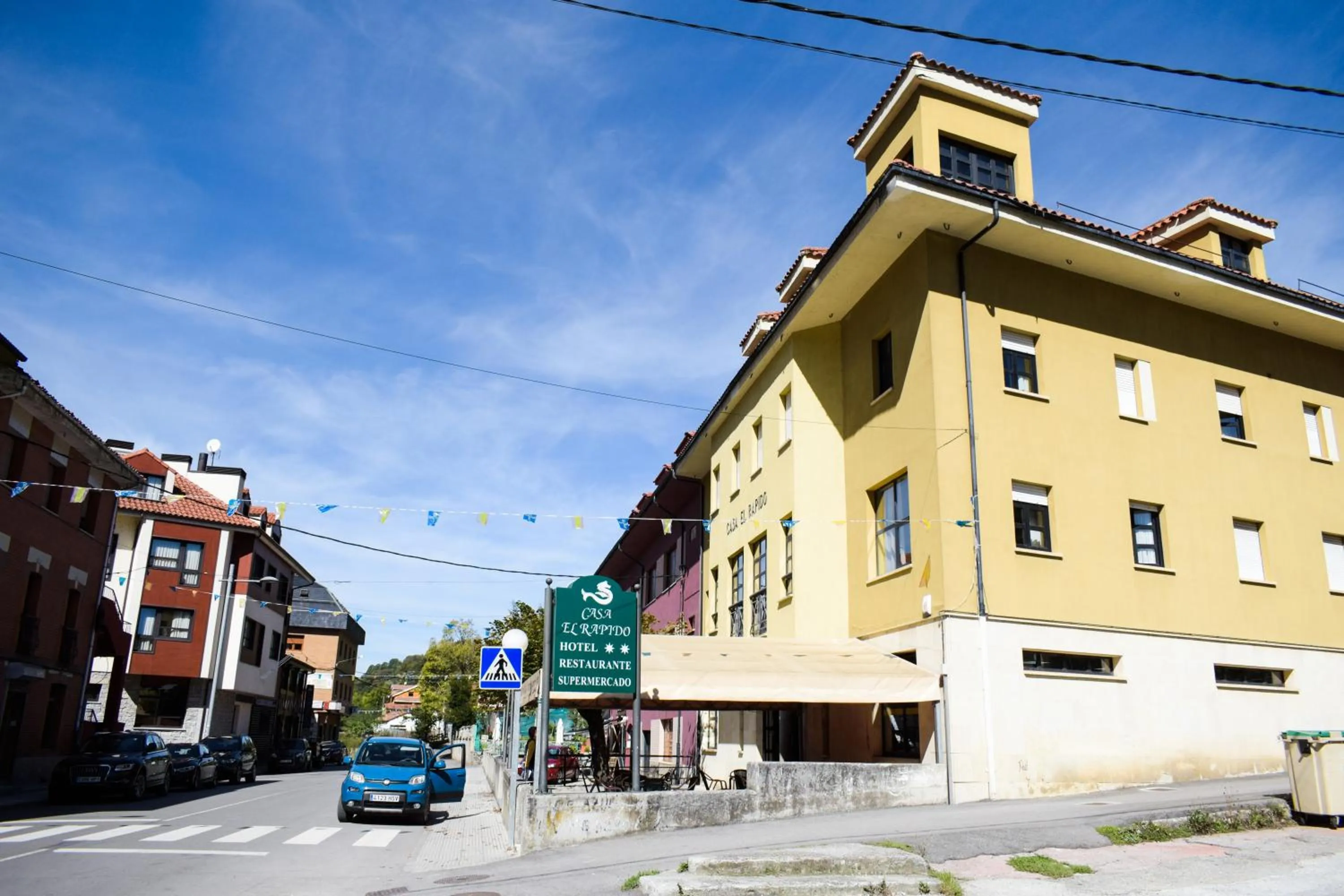 Property building in Hotel Casa El Rapido