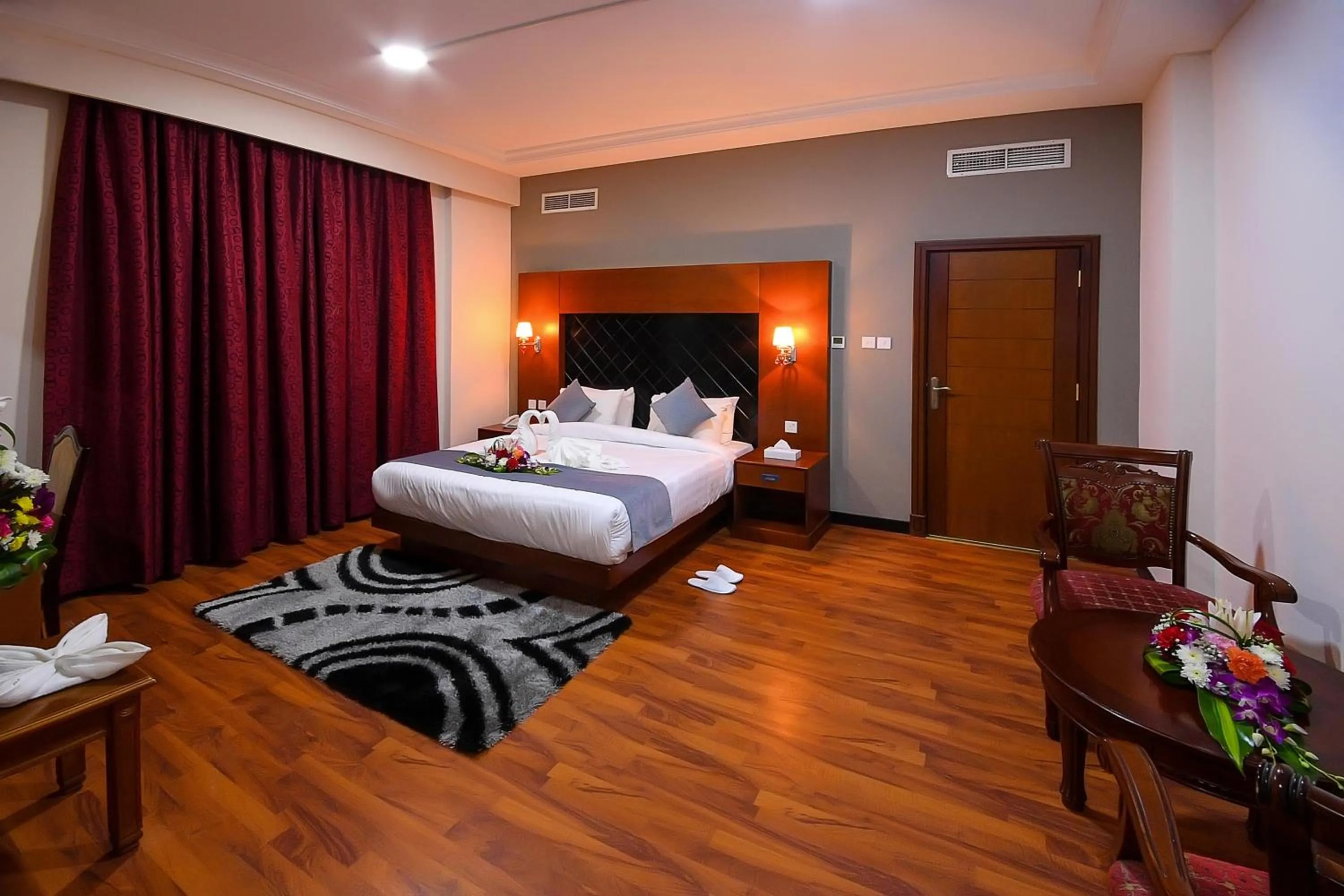 Bed in Sea Diamond Plaza Apartments