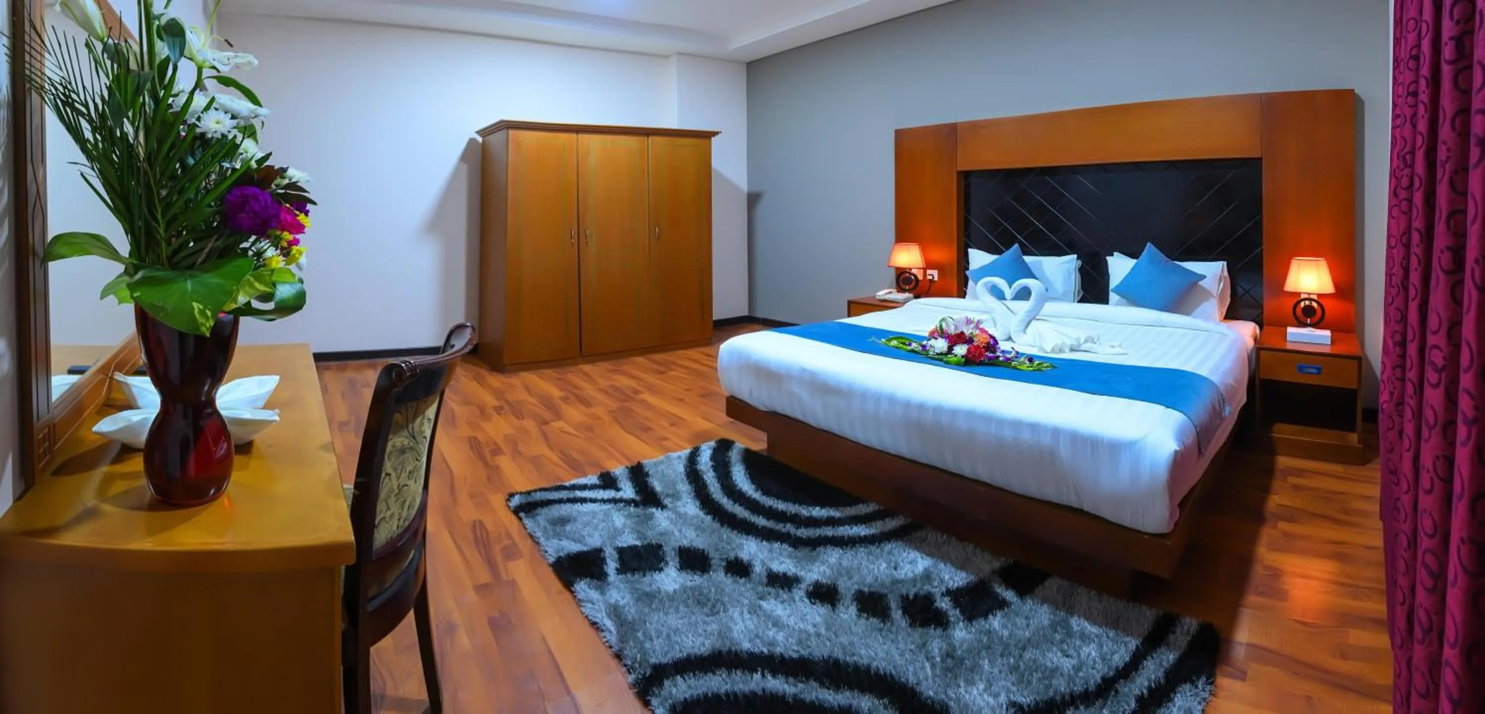 Bed in Sea Diamond Plaza Apartments