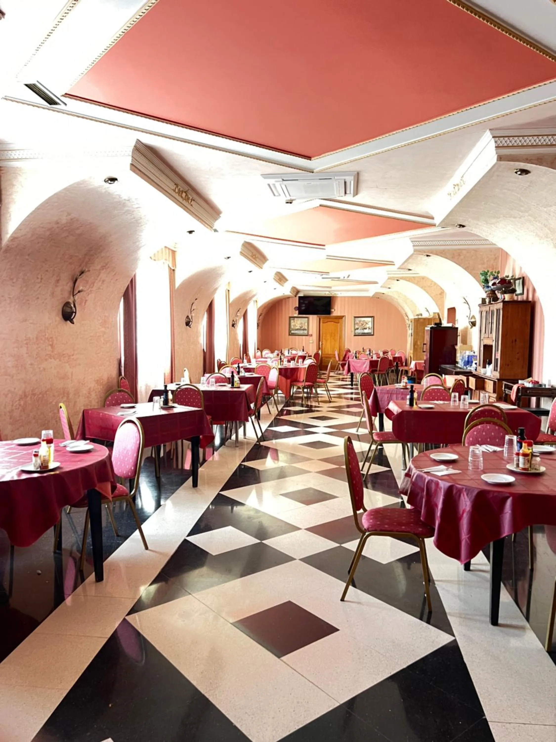 Restaurant/places to eat in Hotel El Cisne
