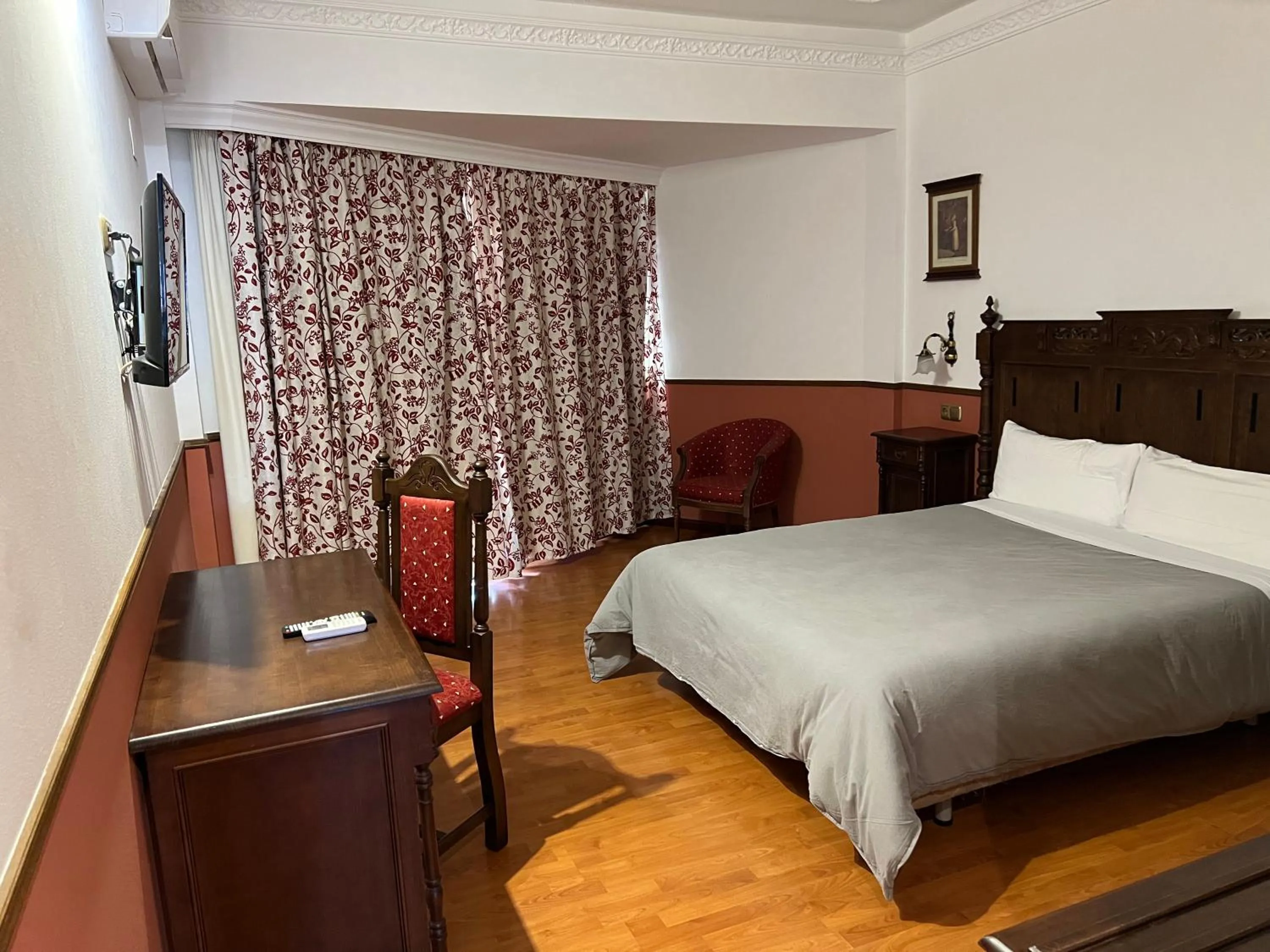 Photo of the whole room, Bed in Hotel El Cisne