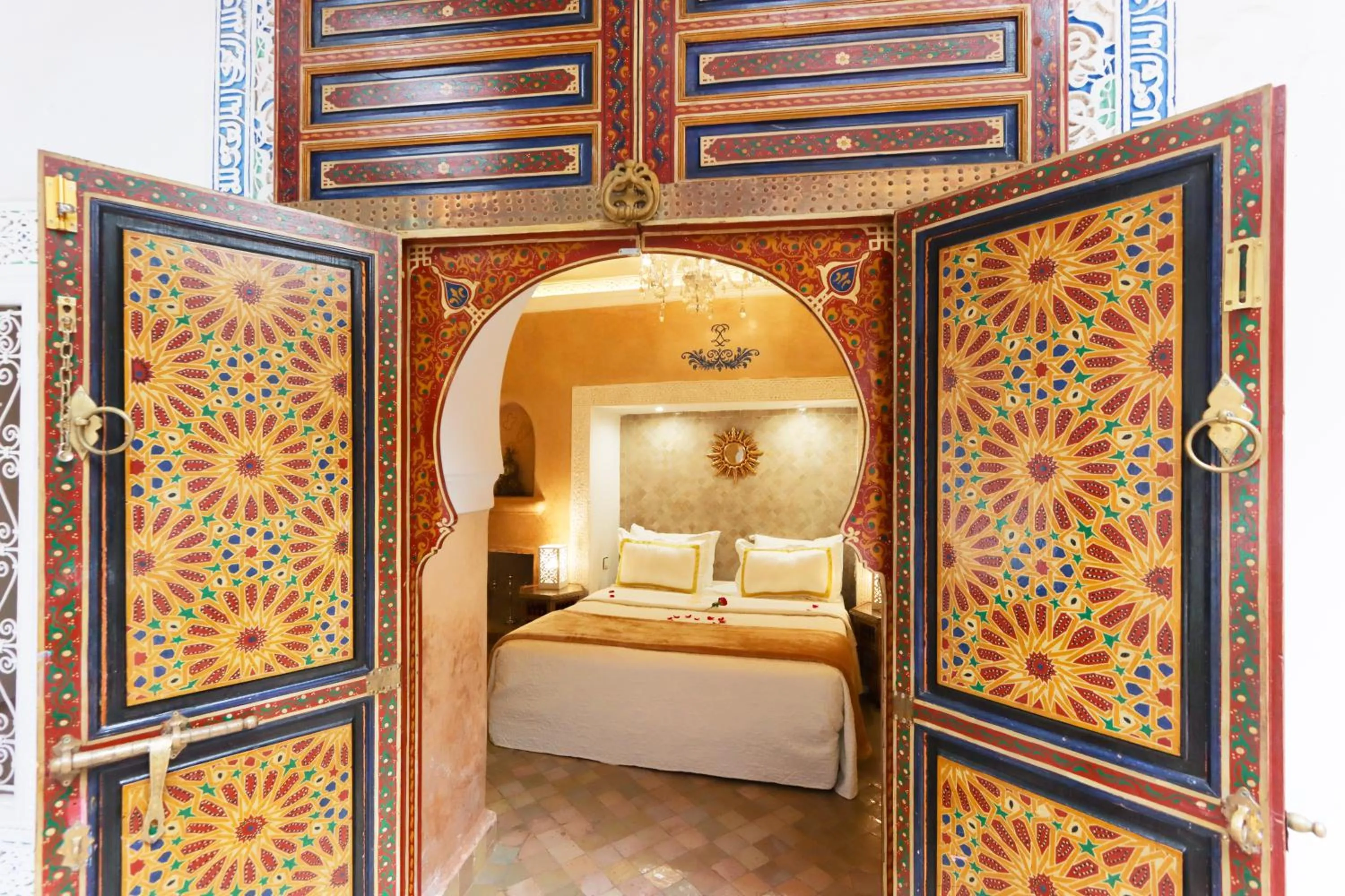 Photo of the whole room, Bed in Riad Palais Des Princesses & Spa