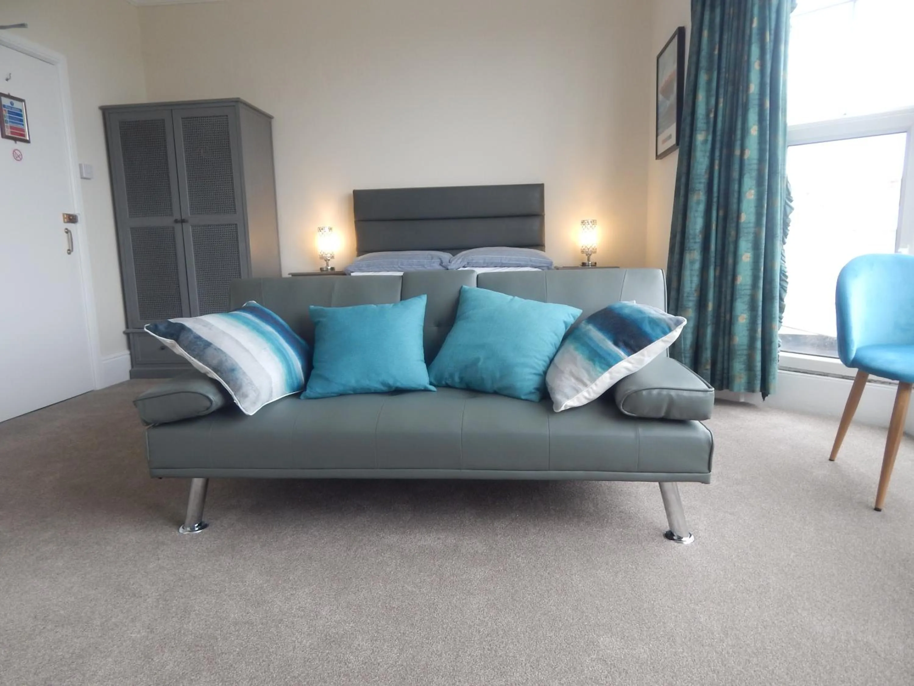 Bed in The Garfield Guest House