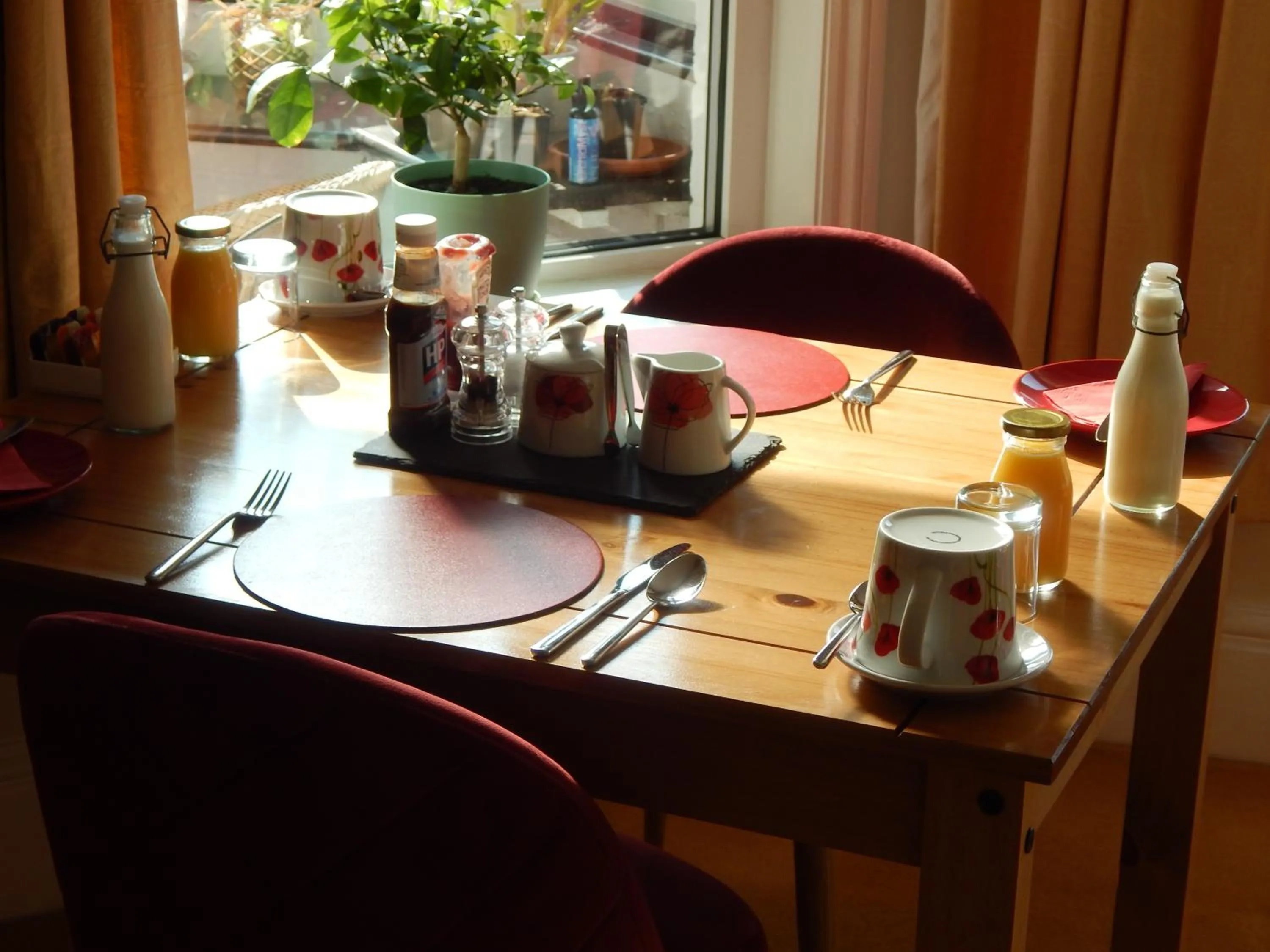 Dining area in The Garfield Guest House